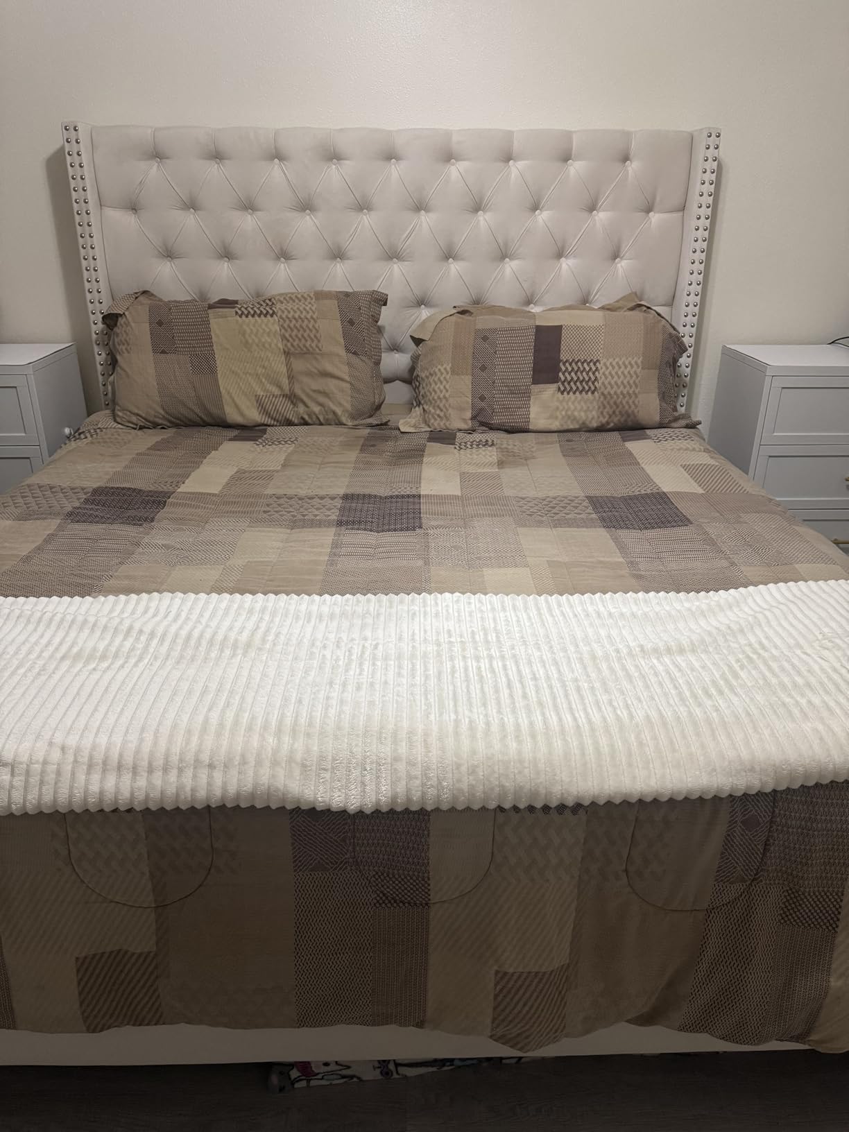 Jocisland Queen Size Bed Frame 61.4