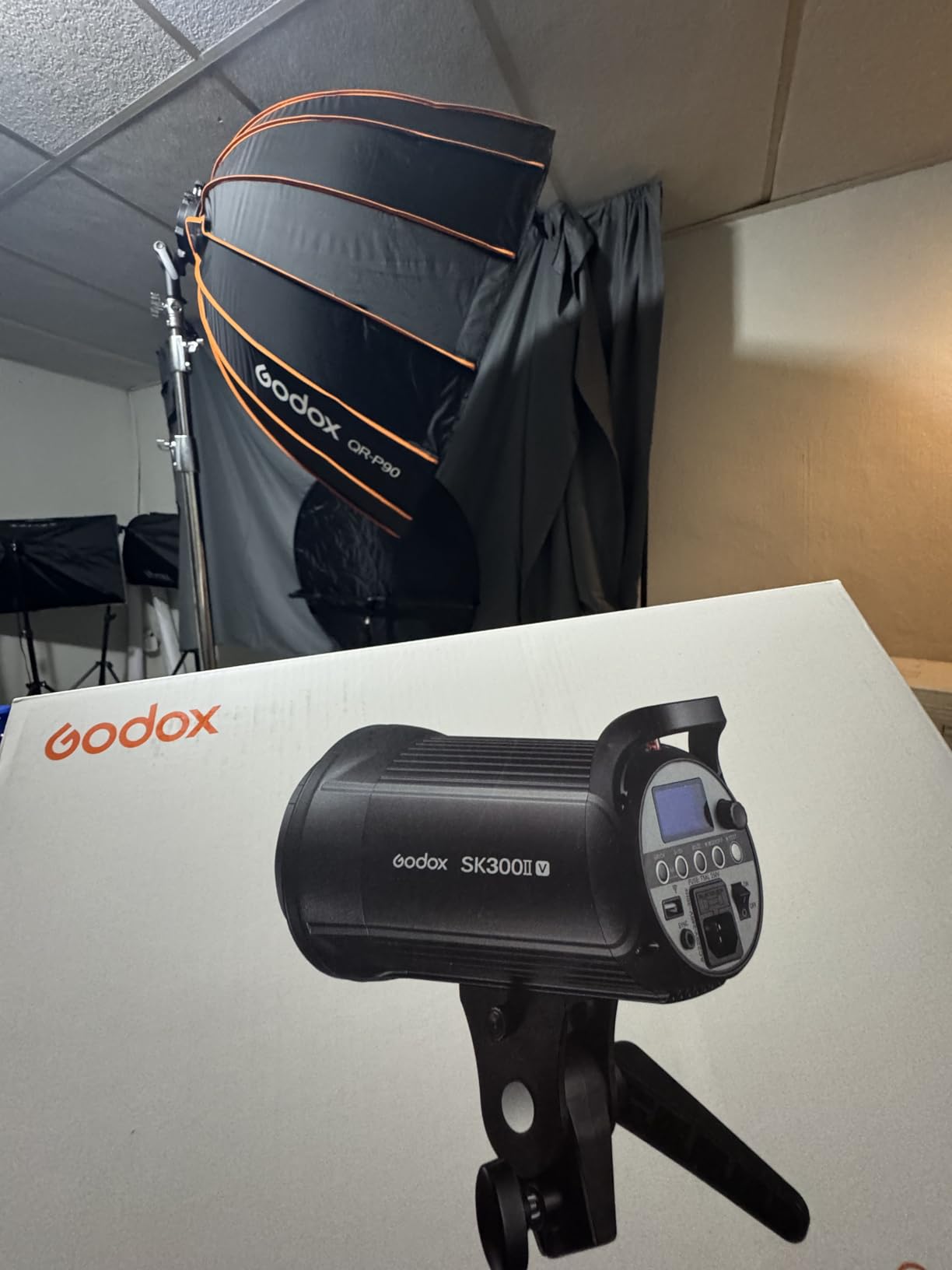 Godox SK400II-V 400Ws Photo Studio Strobe Flash Monolight Light with Bowens Mount & 10W LED Modeling Lamp for Studio, Shooting, Location and Portrait Photography customer photo 2