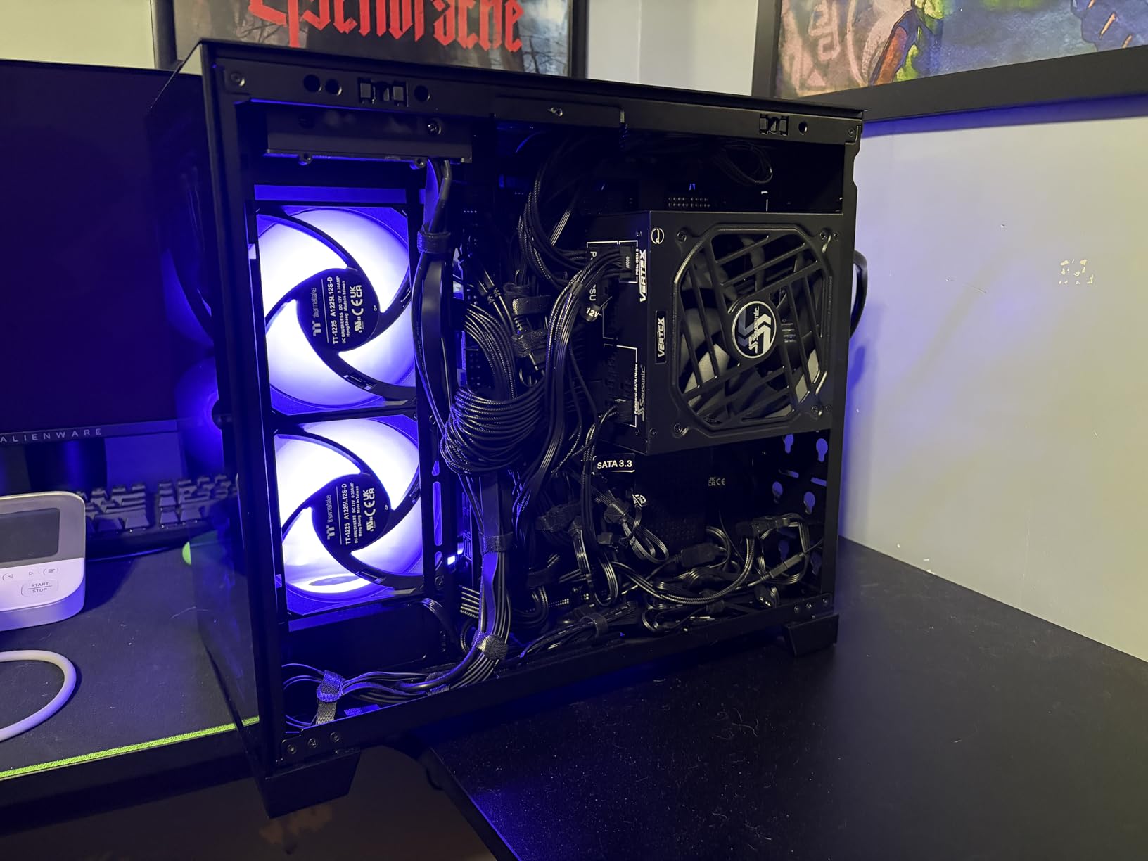 Seasonic Vertex PX-1200-1200W - 80+ Platinum - ATX 3.0 & PCIe 5.0 Ready - Fully Modular - Premium Japanese Capacitors - 12 Year Warranty - Nvidia RTX 40/50 & AMD GPU Compatible customer photo 1