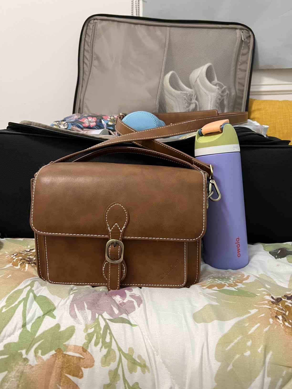 Cwatcun Leather Camera Bag Compact Shoulder Bag for Women, Vintage Small Sling Case Crossbody, Travel Photography Backpack for Canon, Nikon, Sony, Fuji DSLR/SLR/Mirrorless Cameras, Lens Accessories customer photo 1