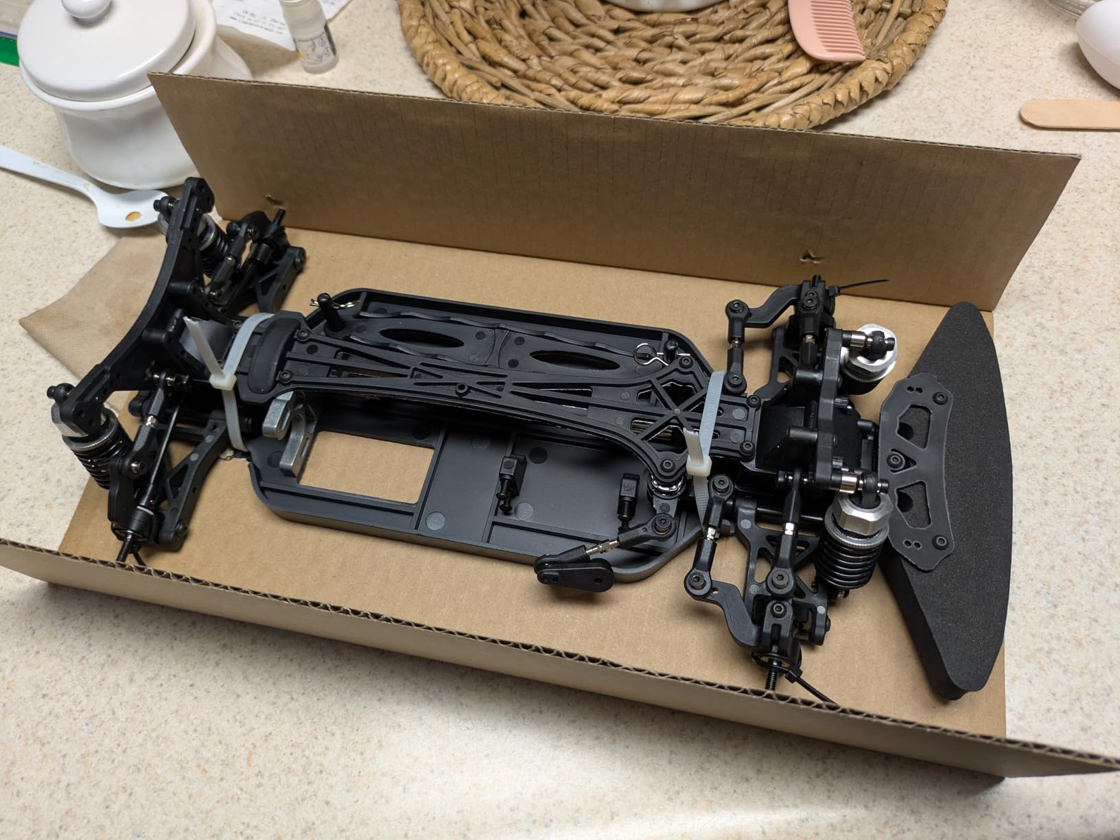1/10 Scale 4X4 On-Road Rolling Chassis Frame Kit - Hobby Grade RC Car Chassis for Adults, DIY Customizable RC Car Frame (Electric Parts Not Included) customer photo 1