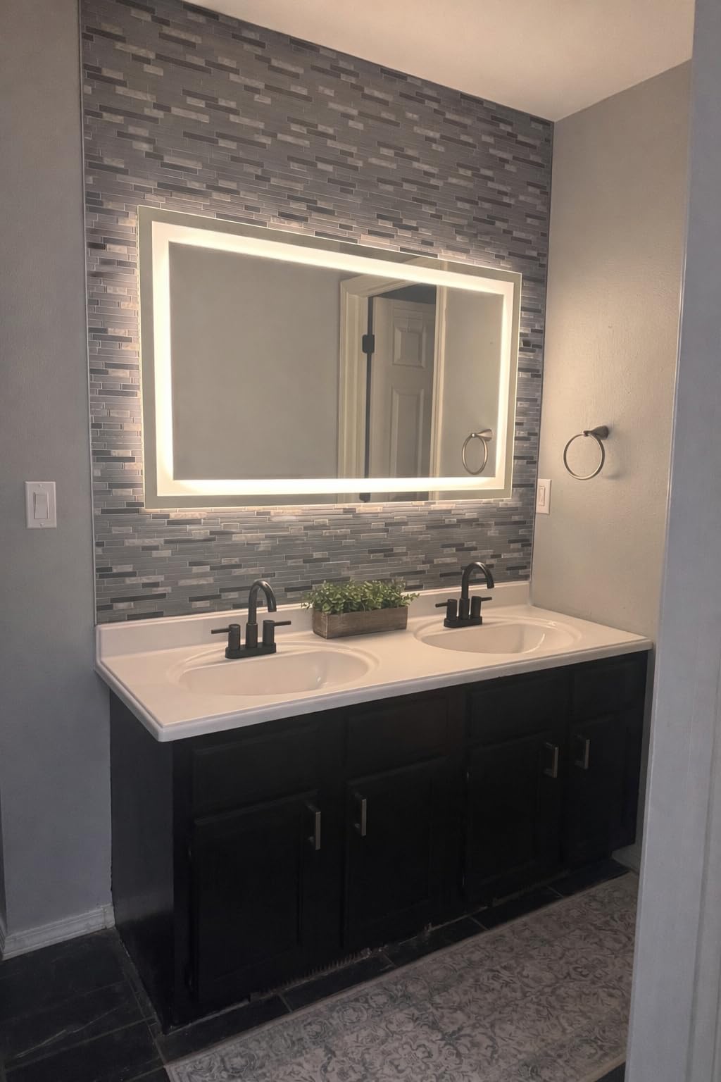 ISKM Framed LED Mirror for Bathroom 77