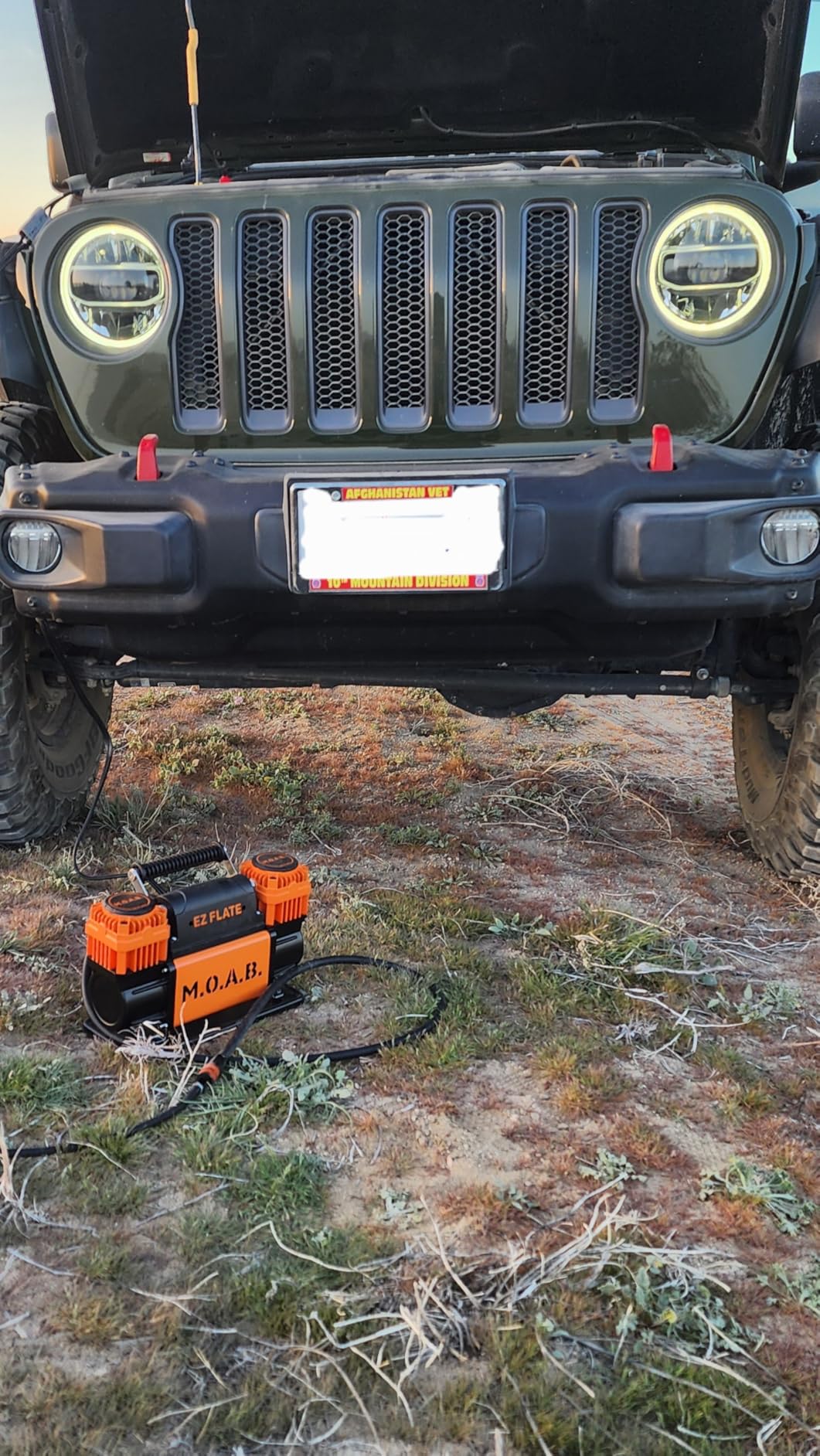 EZ FLATE M.O.A.B. Dual Air Compressor for 4x4 Offroad Vehicles, Fast Inflation, 12V Power, Easy to Use, Storage Bag customer photo 1