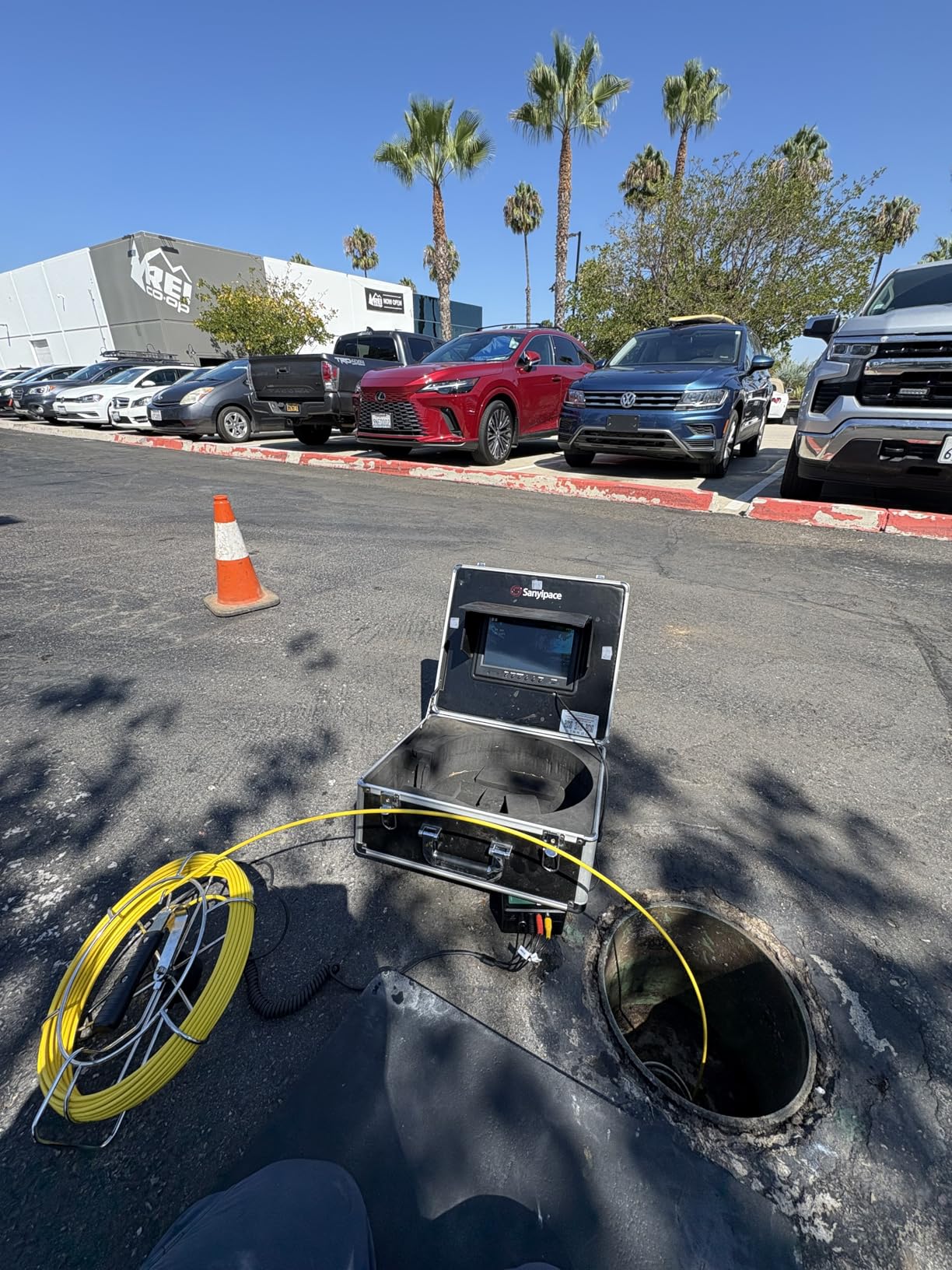 Sanyipace Sewer Camera 165FT/50M with Locator, Self-Leveling, 512Hz Transmitter and Receiver, HD Drain Pipe Camera with Mic Speaker Recorder customer photo 1