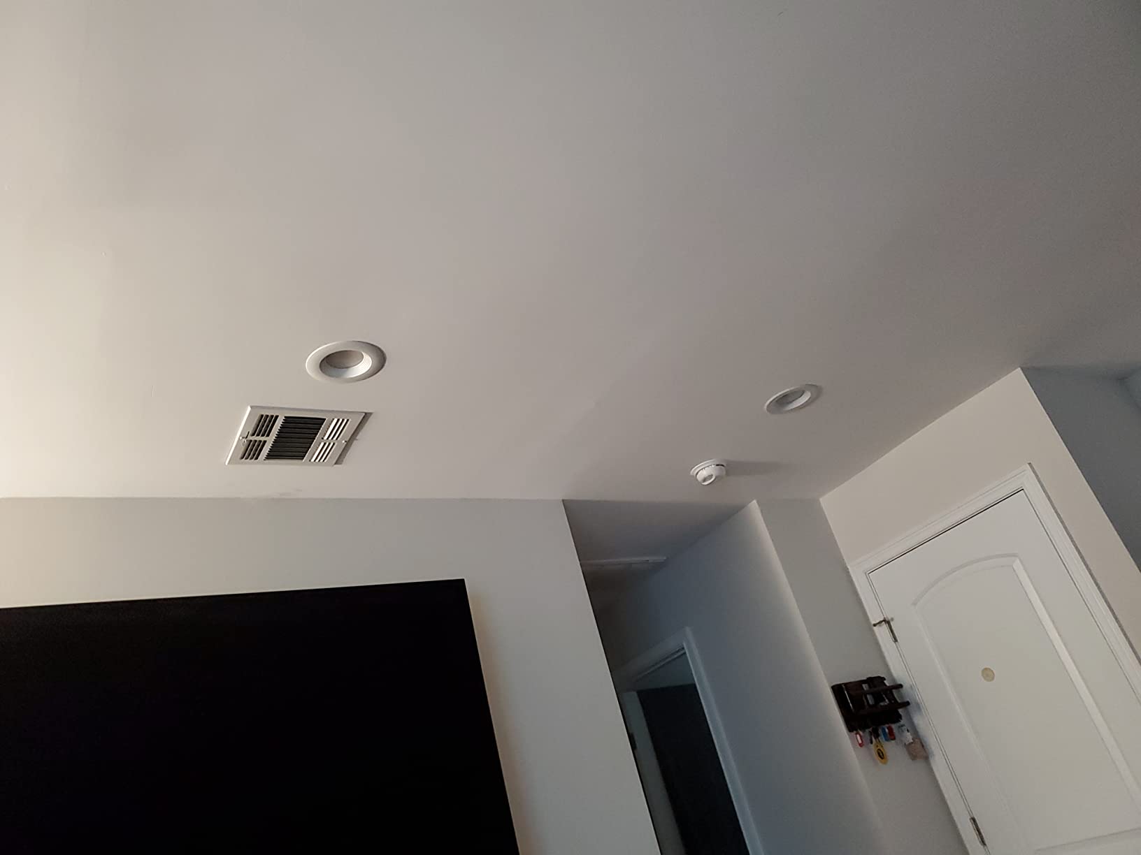 HALO 5 inch / 6 inch LED Recessed Light Trim 750 Lumens Dimmable Baffle Can Light with 5 Color Temperatures for Ceiling Indoor Outdoor Shower LT56079FS1EWHR customer photo 1