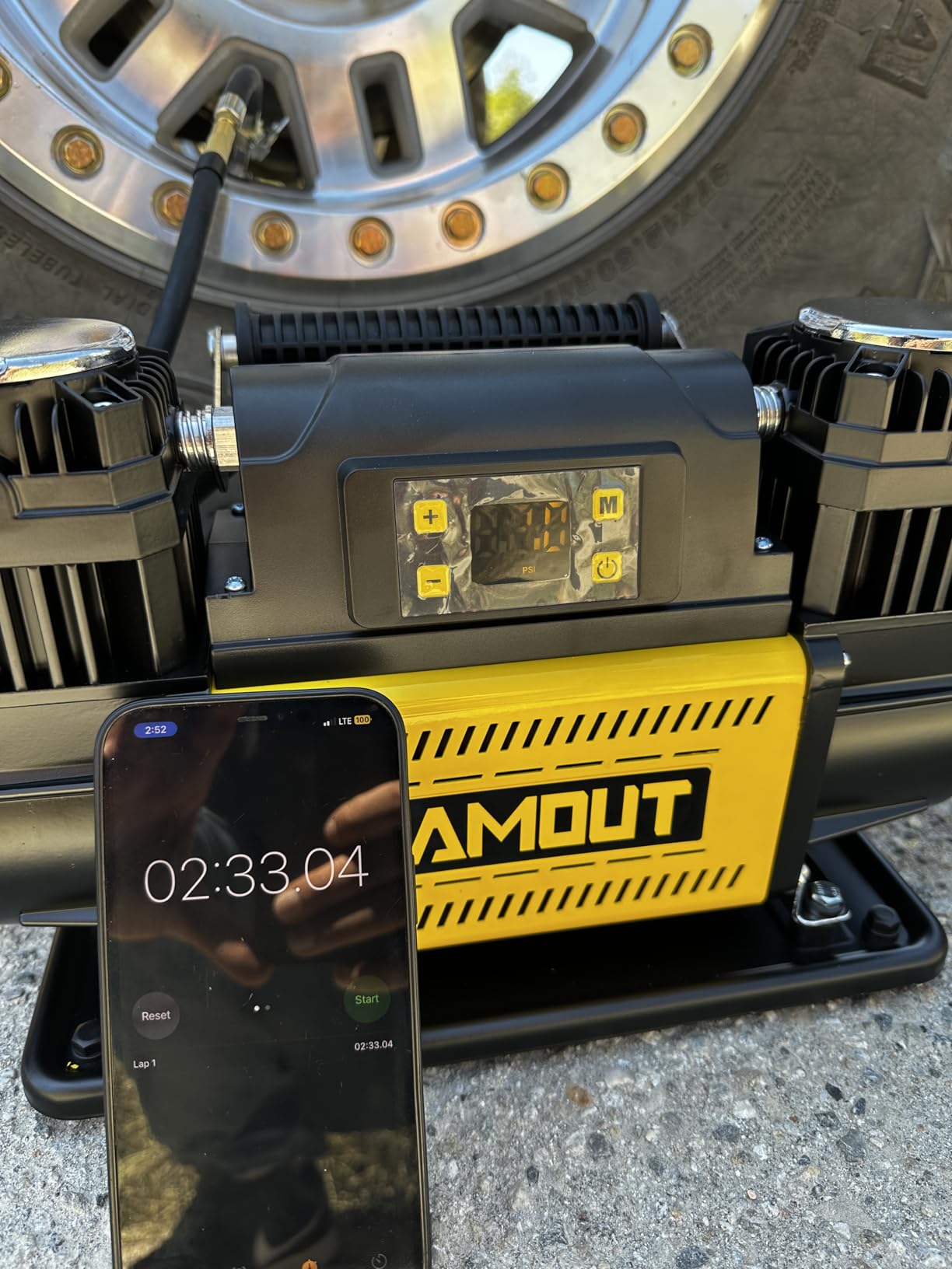 SAMOUT 12V Digital Air Compressor, Offroad Portable Inflator 12.3 CFM, Air Pump Max 150PSI for Heavy-Duty Tires, with LCD Control Panel to Preset Target Pressure, 4x4 Vehicle, SUV, RV customer photo 2