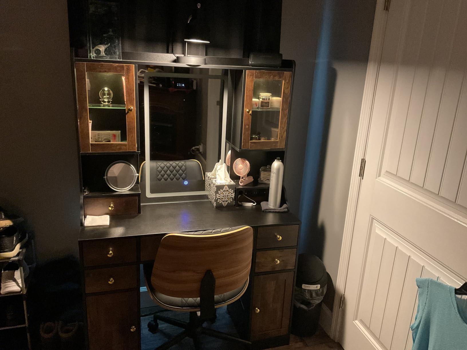 White Makeup Vanity Desk with Mirror and Lights, Large Vanity Table Set with Charging Station, Dressing Table with RGB Cabinets, Makeup Vanity Mirror with Light Desk and Drawers, 3 LED Light Modes customer photo 1