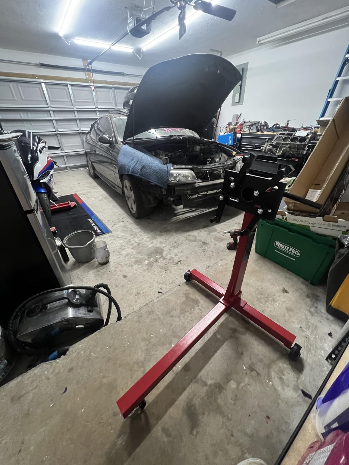 Big RED T23401-1 Torin Engine Stand: Steel Rotating Engine Lift Stand with 4 Adjustable Arms and 360 Degree Rotating Head, 3/8 Ton (750 lb) Capacity - Red customer photo 1