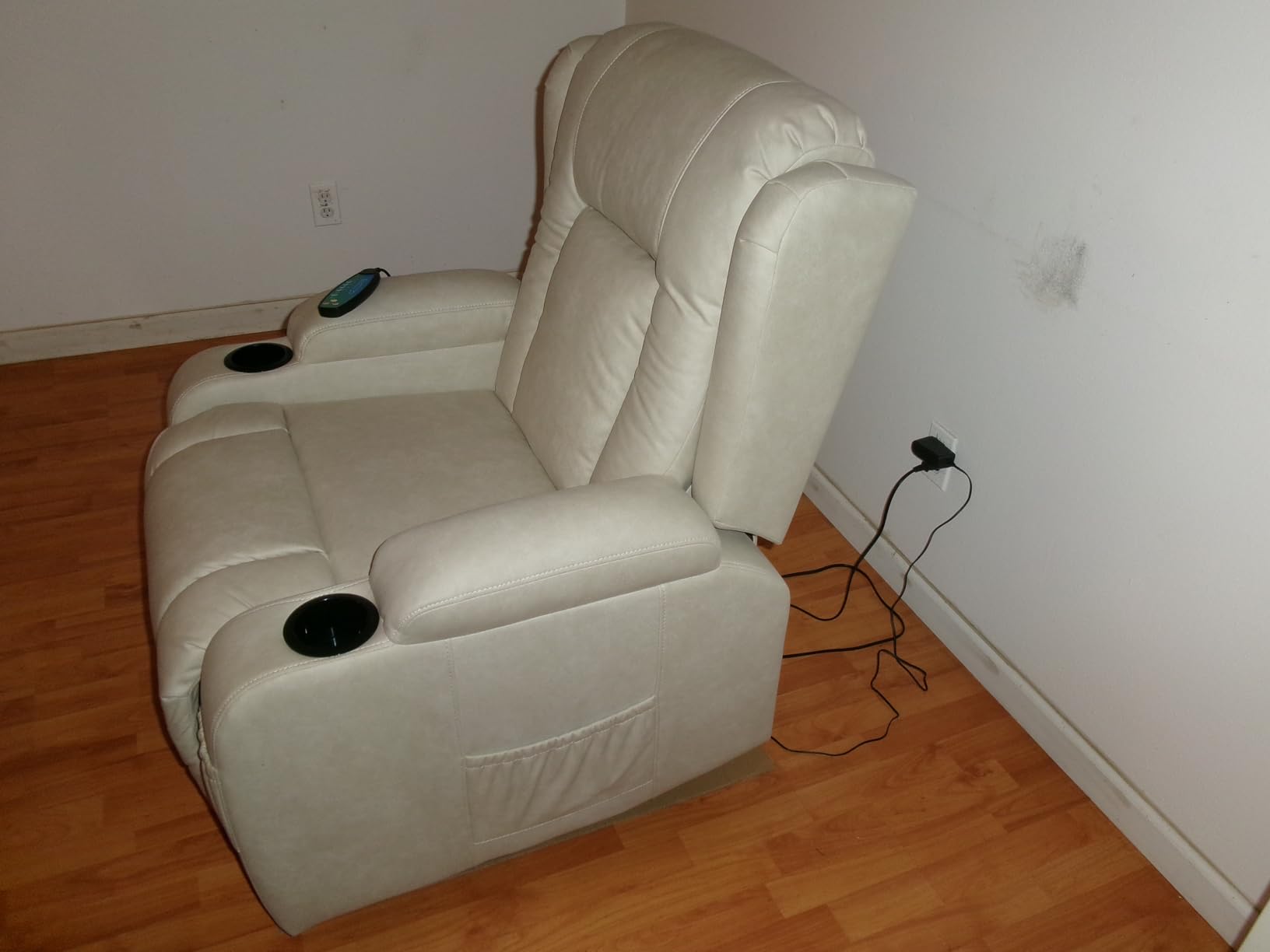 Best Choice Products PU Leather Electric Power Lift Chair, Recliner Massage Chair, Adjustable Furniture for Back, Legs w/ 3 Positions, USB Port, Heat, Cupholders, Easy-to-Reach Side Button - Cognac customer photo 1