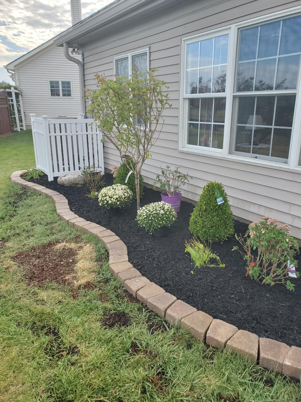 4ft H x 3.3ft W x 3.5ft L (3 Panels) No Dig Enclo Hartford White Vinyl Privacy Screen, Privacy Fence Panels for Outside, Great Air Conditioner Fence, Outdoor Privacy Screen to Hide Trash Can, EC18016 customer photo 2