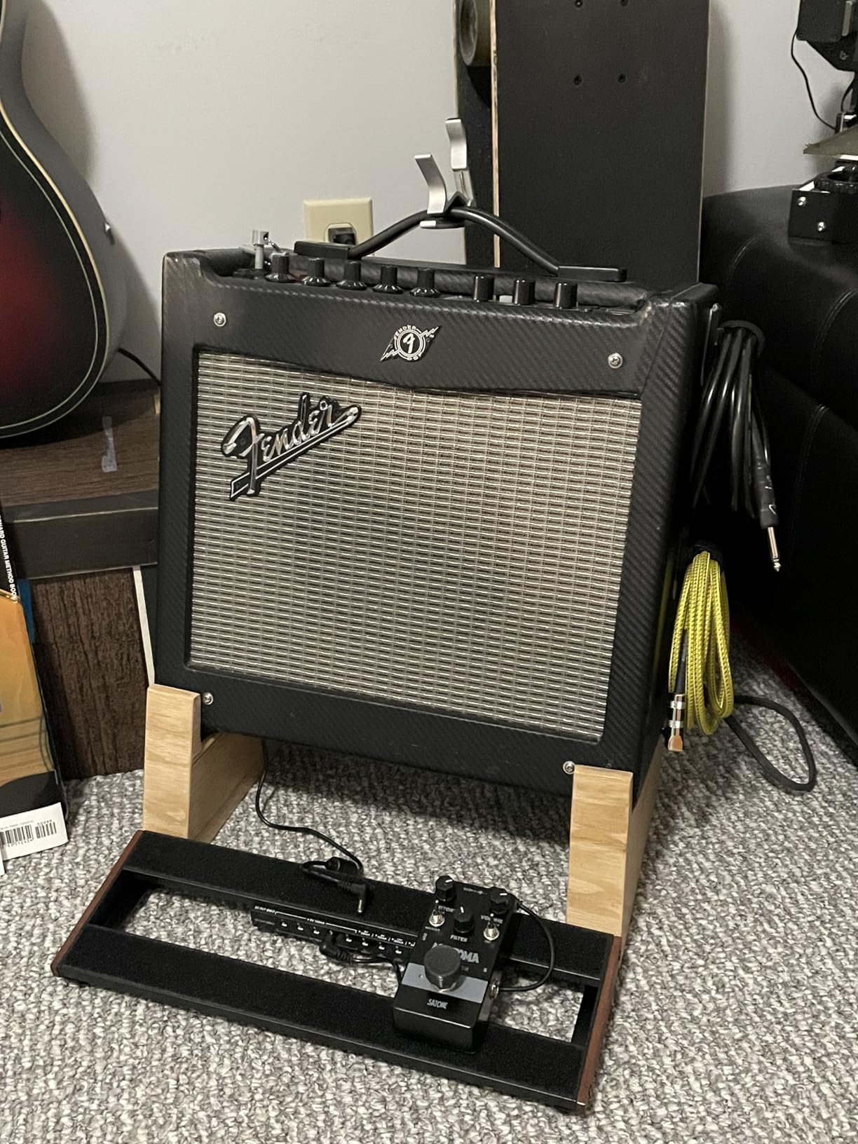LEKATO Guitar Pedal Board, Pedal Board with Built-in Power Supply, 19x5.1x1.8