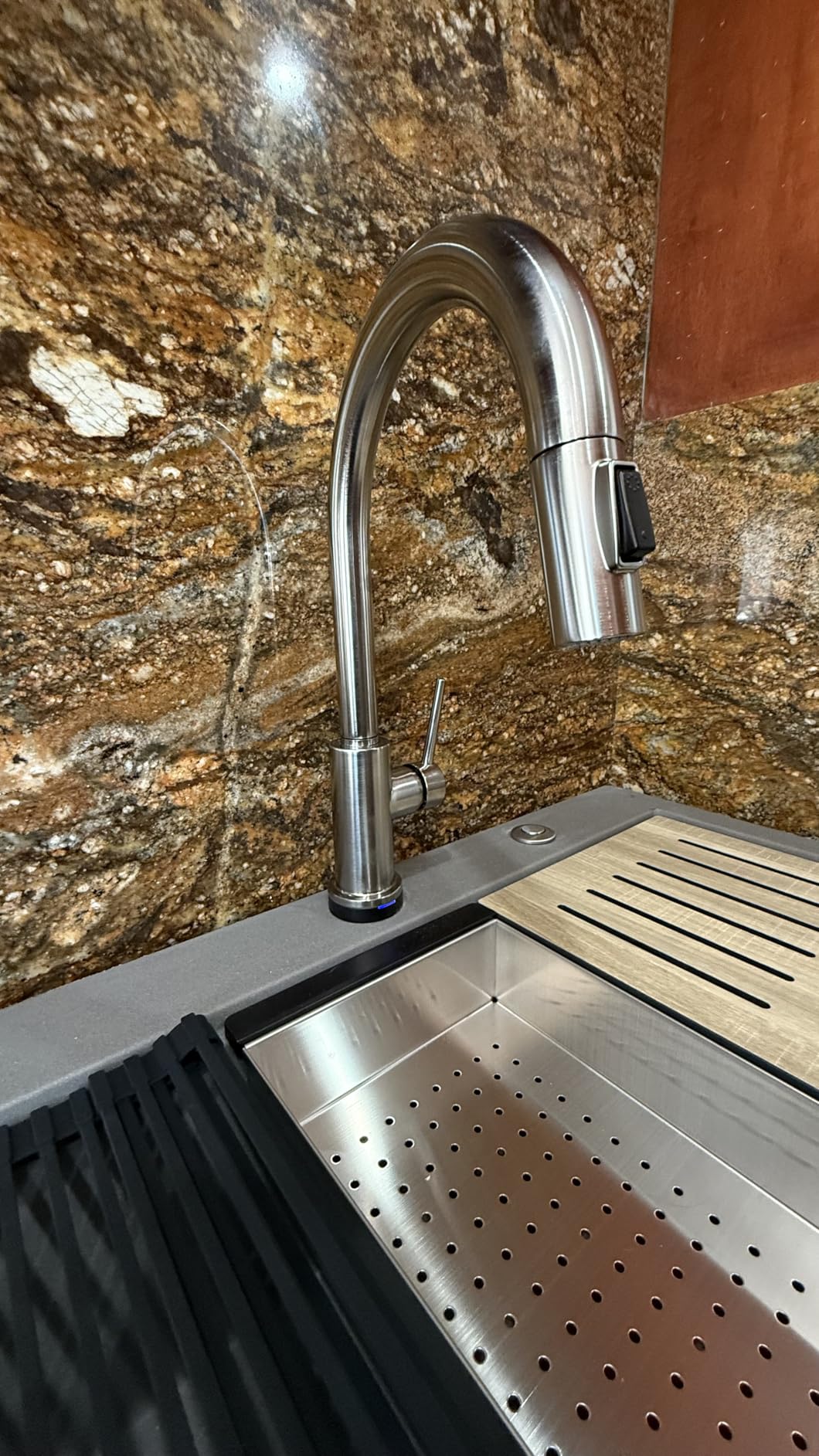 Delta Faucet Trinsic VoiceIQ Touch Kitchen Faucet with Touchless Technology, Smart Faucet, Alexa and Google Assistant Voice Activated, Arctic Stainless customer photo 1