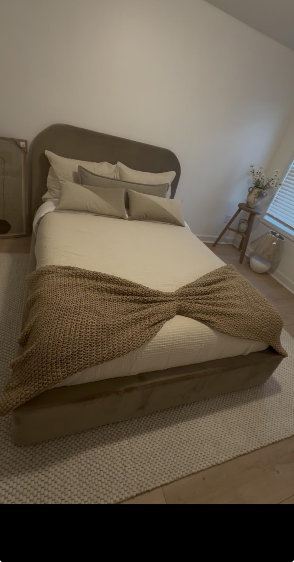 Modway Keynote Modern King Size Bed Frame with Curve Shaped Headboard in Taupe, Upholstered Performance Velvet King Platform Bed, Soft Cloud Bed Frame, No Box Spring Needed customer photo 1