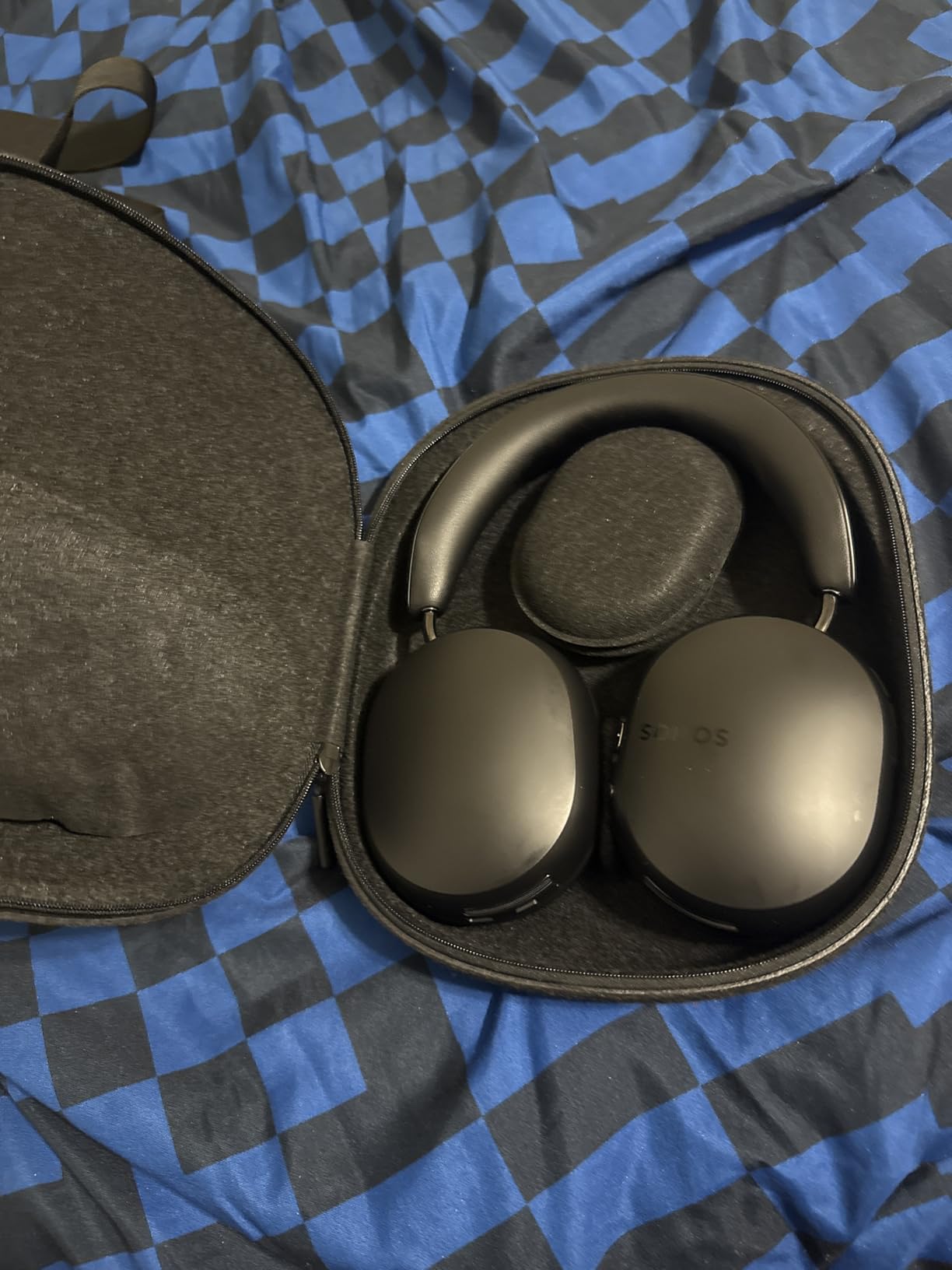 Sonos Ace | Noise Cancelling Wireless Over-Ear Headphones with Bluetooth, 30-Hour Battery Life, Spatial Audio, Dolby Atmos, Dynamic Head Tracking - White customer photo 1