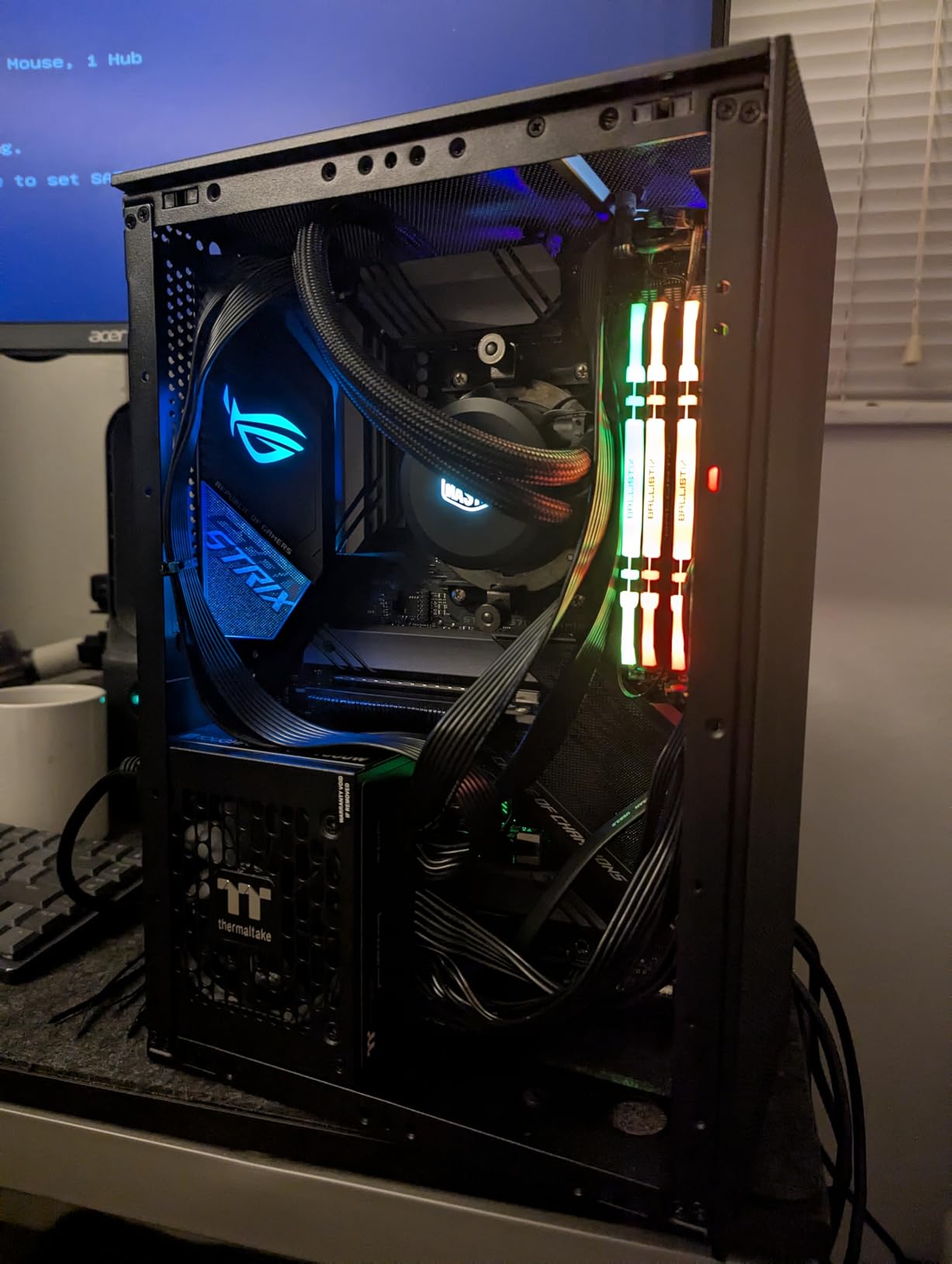 Thermaltake Toughpower SFX Form Factor 1000W 80+ Platinum Power Supply (PCI-E 5.1/ATX 3.1 Standard); 600W 12V-2x6 Connector Included; Full Modular; 90mm FDB Fan; 7 Year Warranty; PS-STP-1000FNFAPU-1 customer photo 1