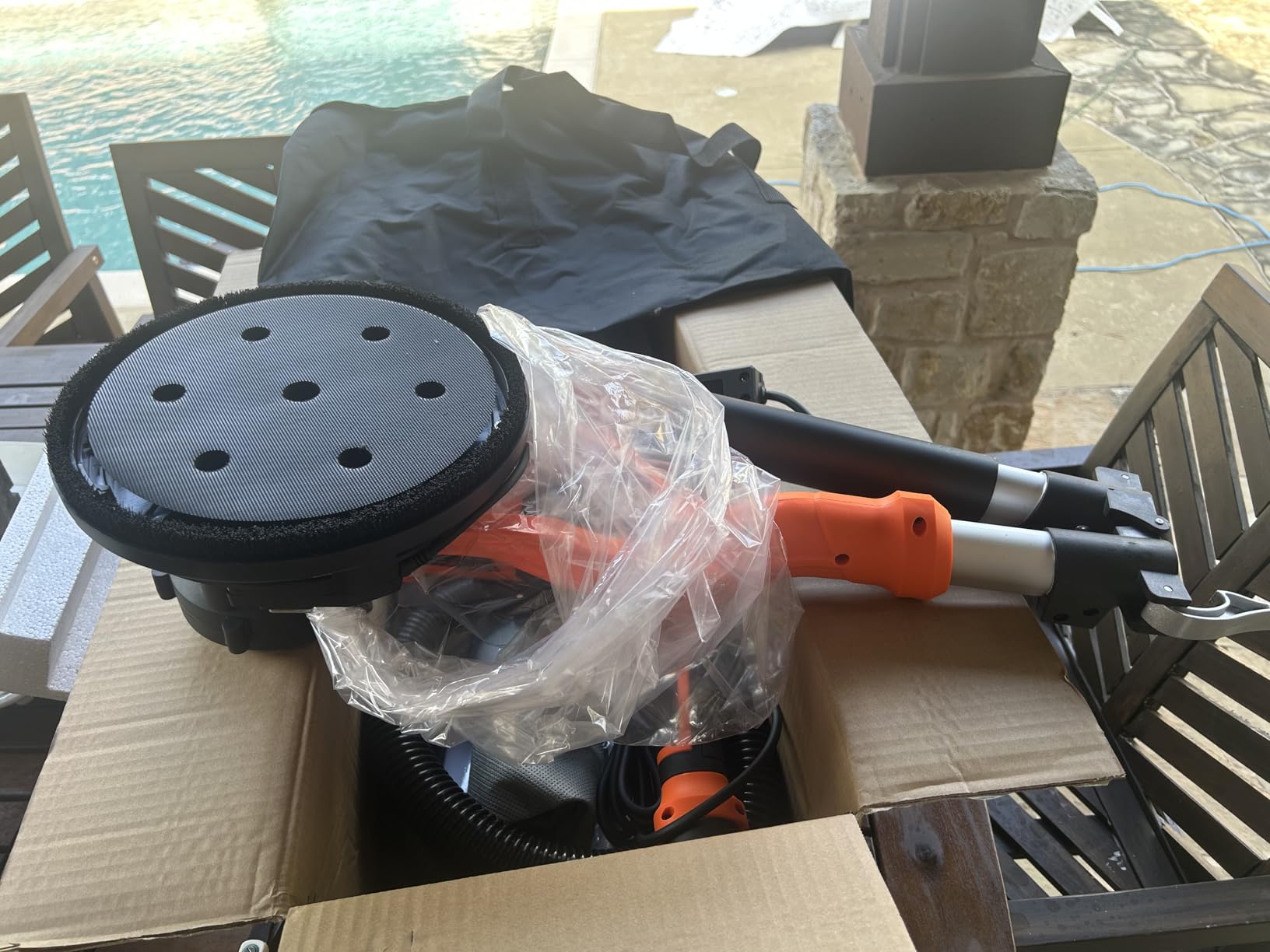 Drywall Sander, 1000W Popcorn Ceiling Removal Tool, Automatic Drywall Sander with Vacuum Dust Collection, LED Light, 6 Variable Speed 800-2200RPM, Foldable & Extendable Handle, 15Pcs Sanding Discs customer photo 2