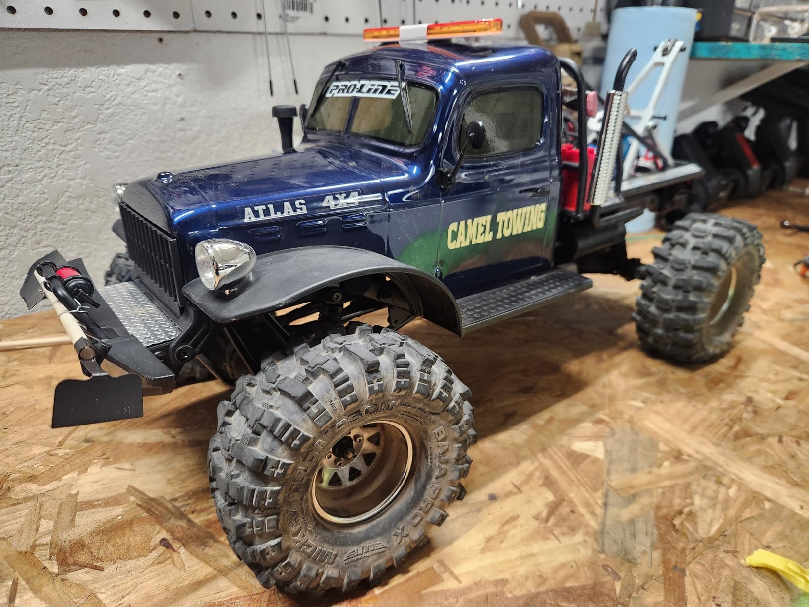 FCX RocHobby Atlas S 1/10 RC Crawler, 2.4Ghz RC Rock Truck Off Road, RC Car Indoor & Outdoor 2 in 1, RC Rock Crawler 4x4 Hobby Grade for Adults (Orange) customer photo 2