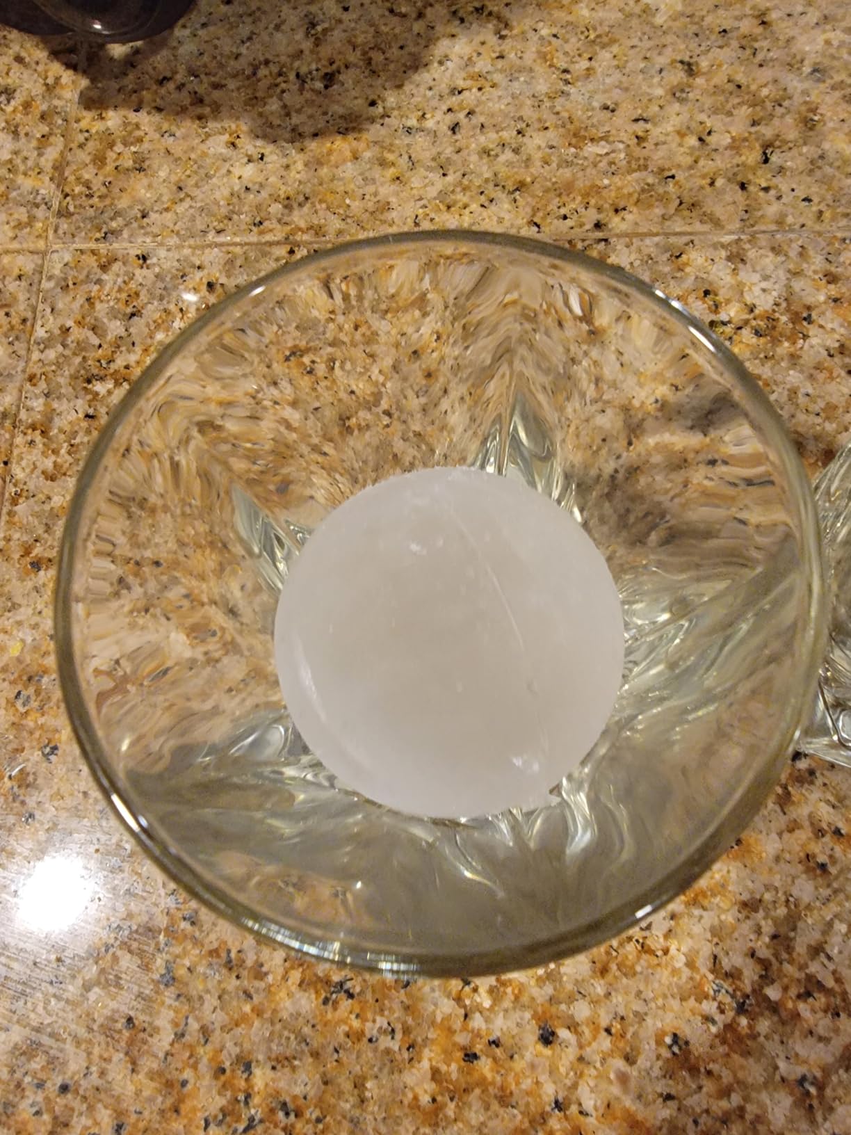 Clear Ice Cube Maker - 2.5