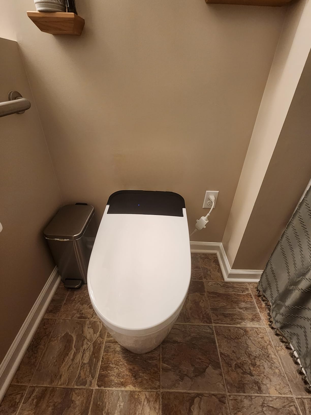 Smart Toilet, One Piece Bidet Toilet for Bathroom with Auto Open & Close Lid and Seat, Warm Water and Dry, Heated Seat, Foot Sensor and Night Light, Auto Flush customer photo 2