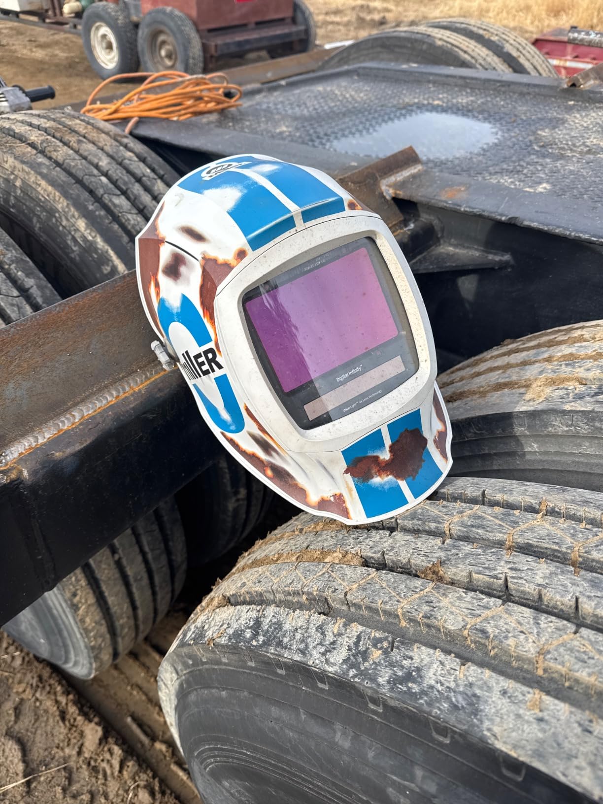 Miller Digital Infinity Auto Darkening Welding Helmet with ClearLight 4X Technology customer photo 1