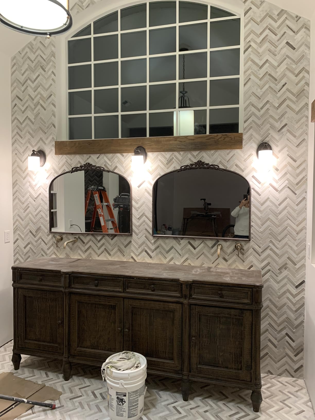 Micasso Large Vintage Gold Mirror: 40