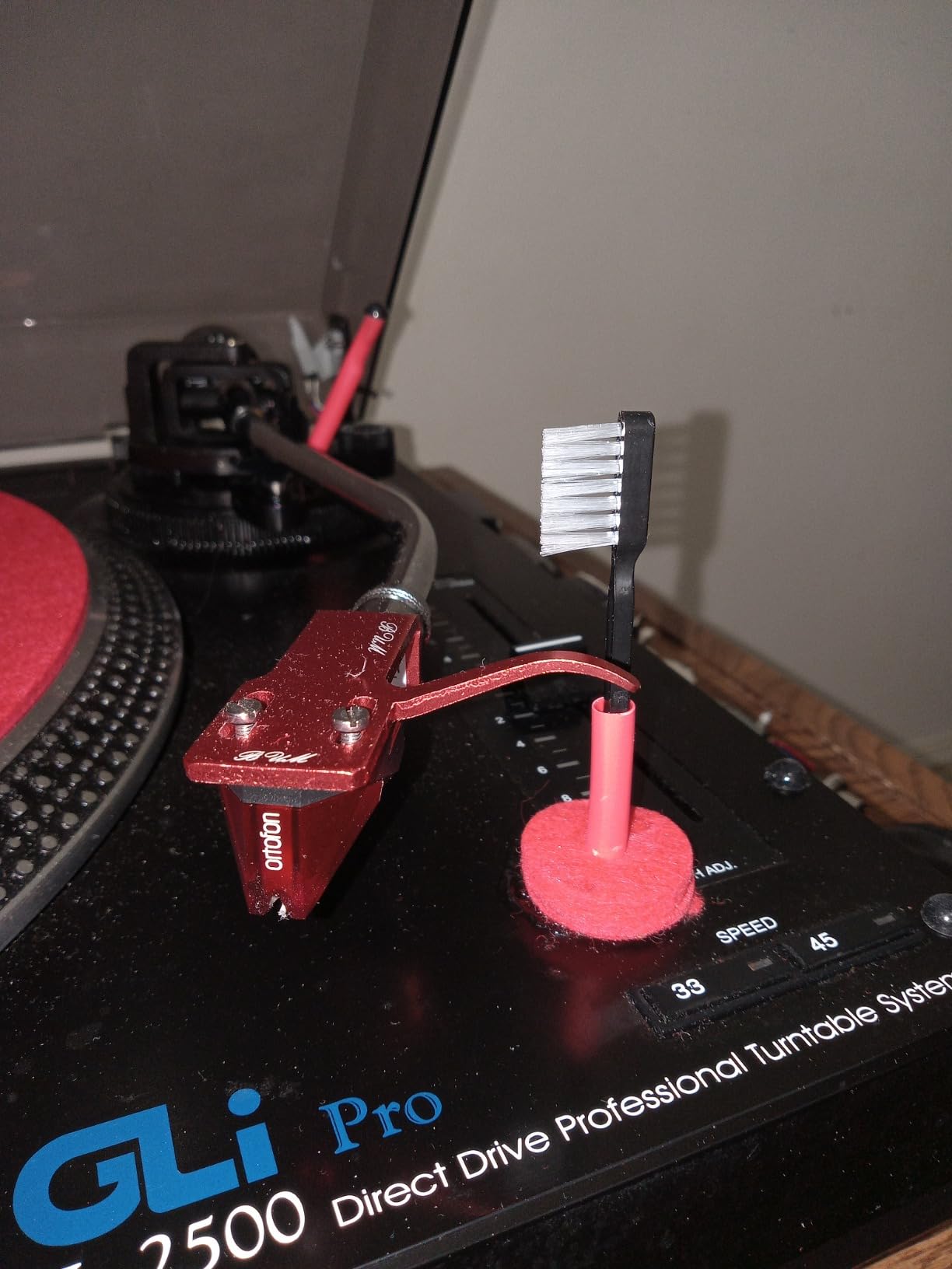 Ortofon 2M Red Moving Magnet Phono Cartridge (Stealth Edition) customer photo 1