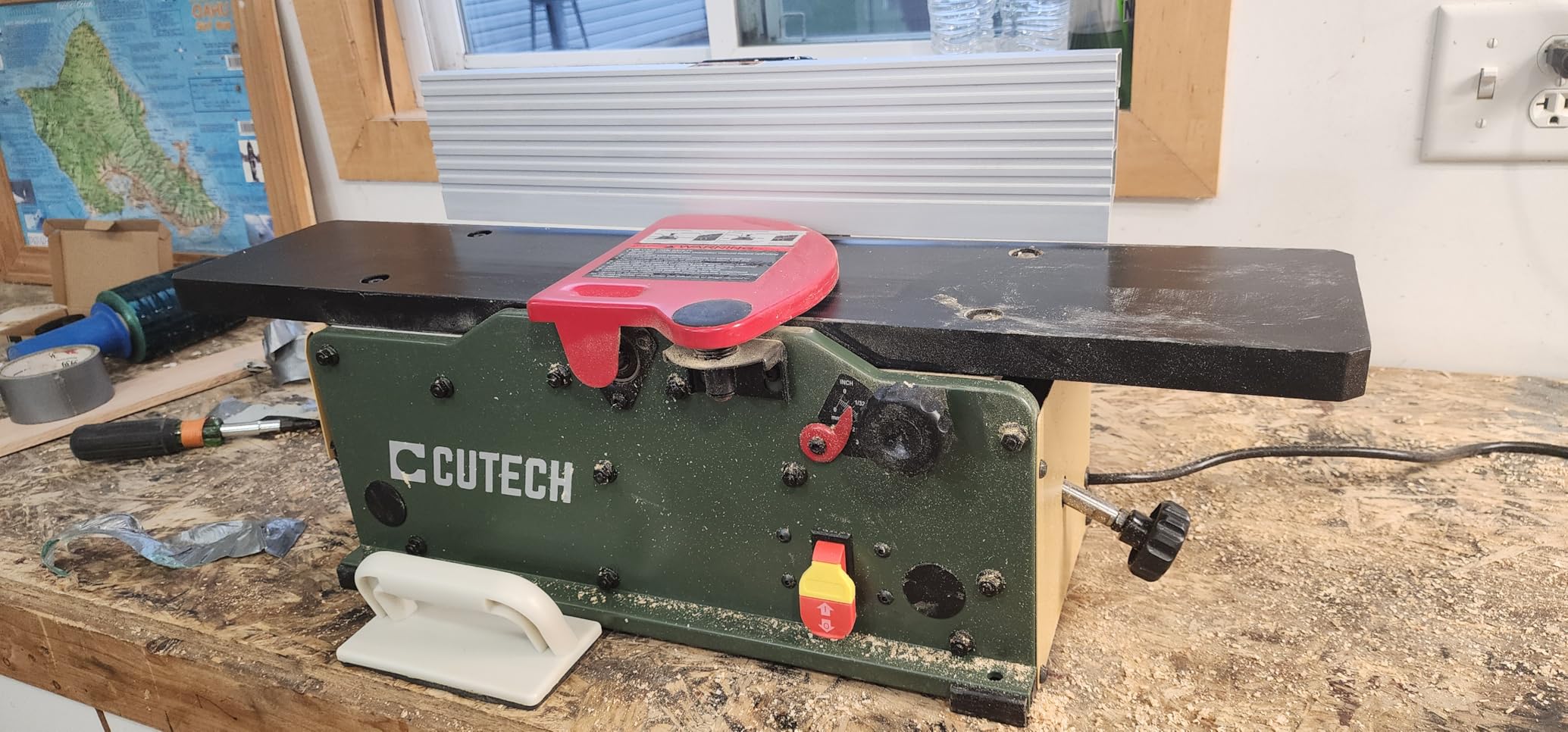 Cutech 40180HB 8-Inch Spiral Cutterhead Benchtop Jointer with Teflon-Coated Aluminum Tables customer photo 1