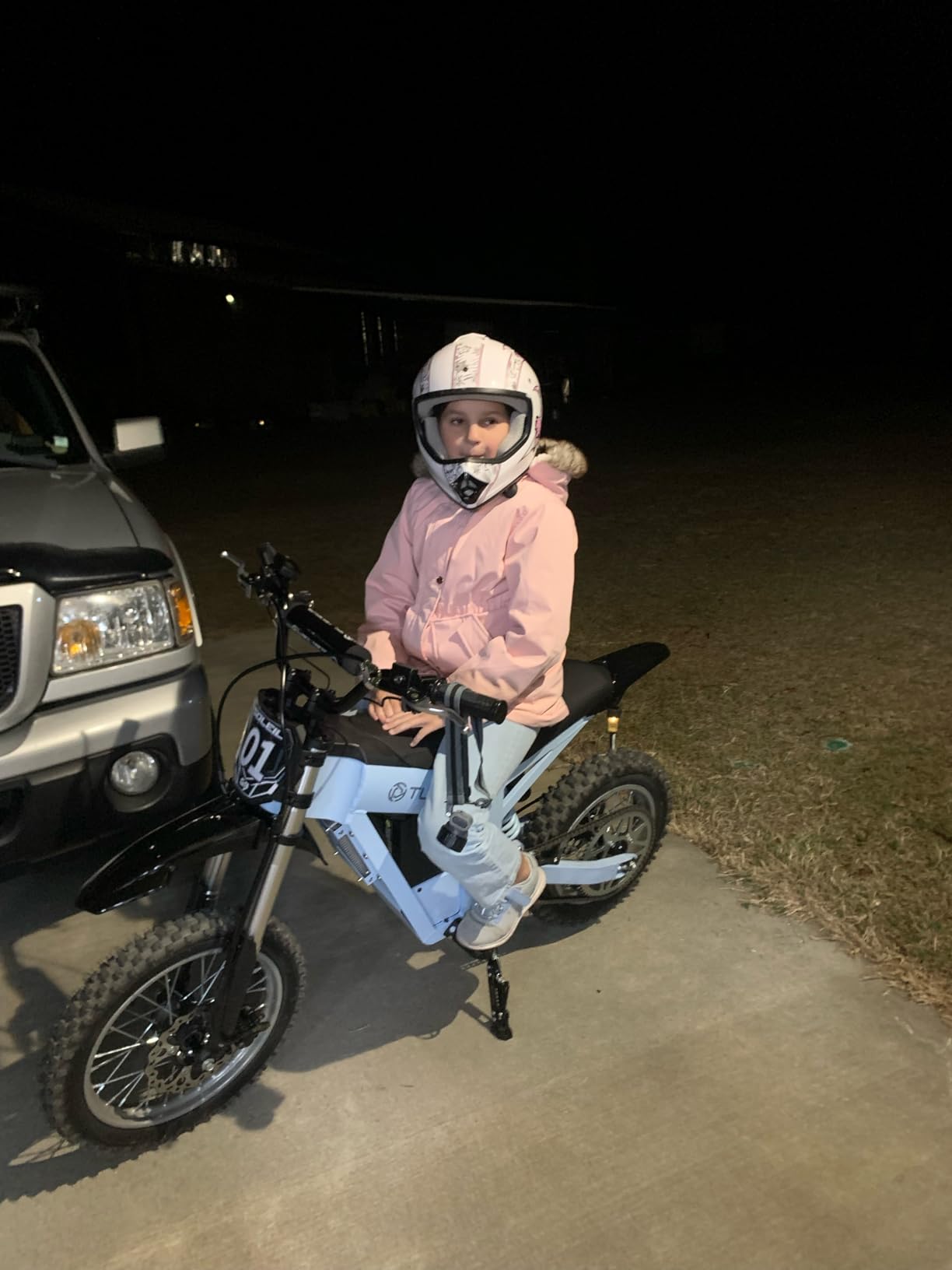 Tuttio Electric Dirt Bike Teens Adults 2000W/3000W 220NM 37MPH Electric Bike 48V 21AH Removable Battery with Hydraulic Brakes (21AH Dirt Bike) customer photo 1