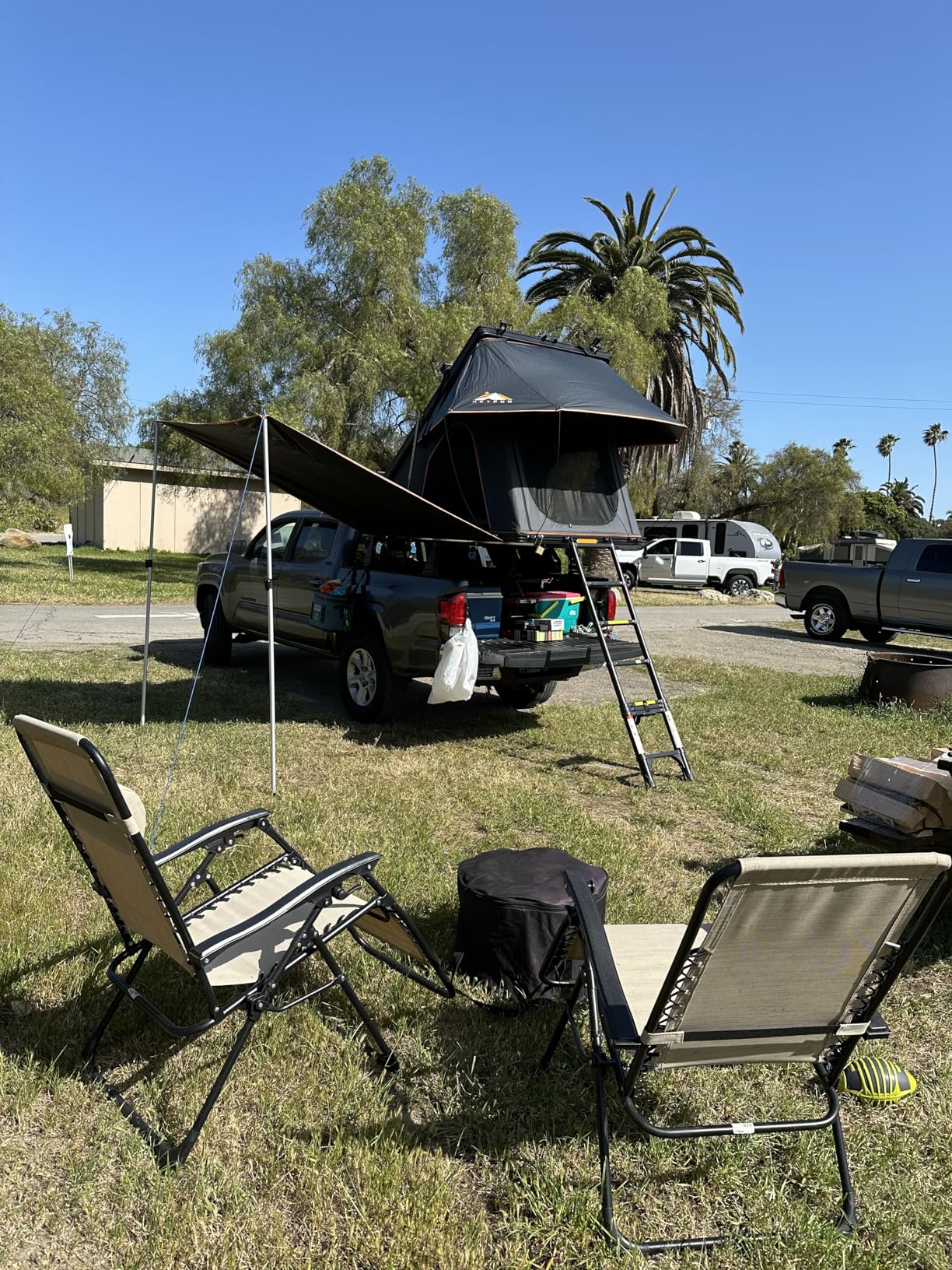 Adventurer Pro Rooftop Tent Hard Shell with Side Awning & LED Light Strip, 2-3 Person Roof Top Tent for 4 Season Camping, Aluminum Pop Up Roof Tent for Truck Jeep SUV Van Trailer customer photo 1