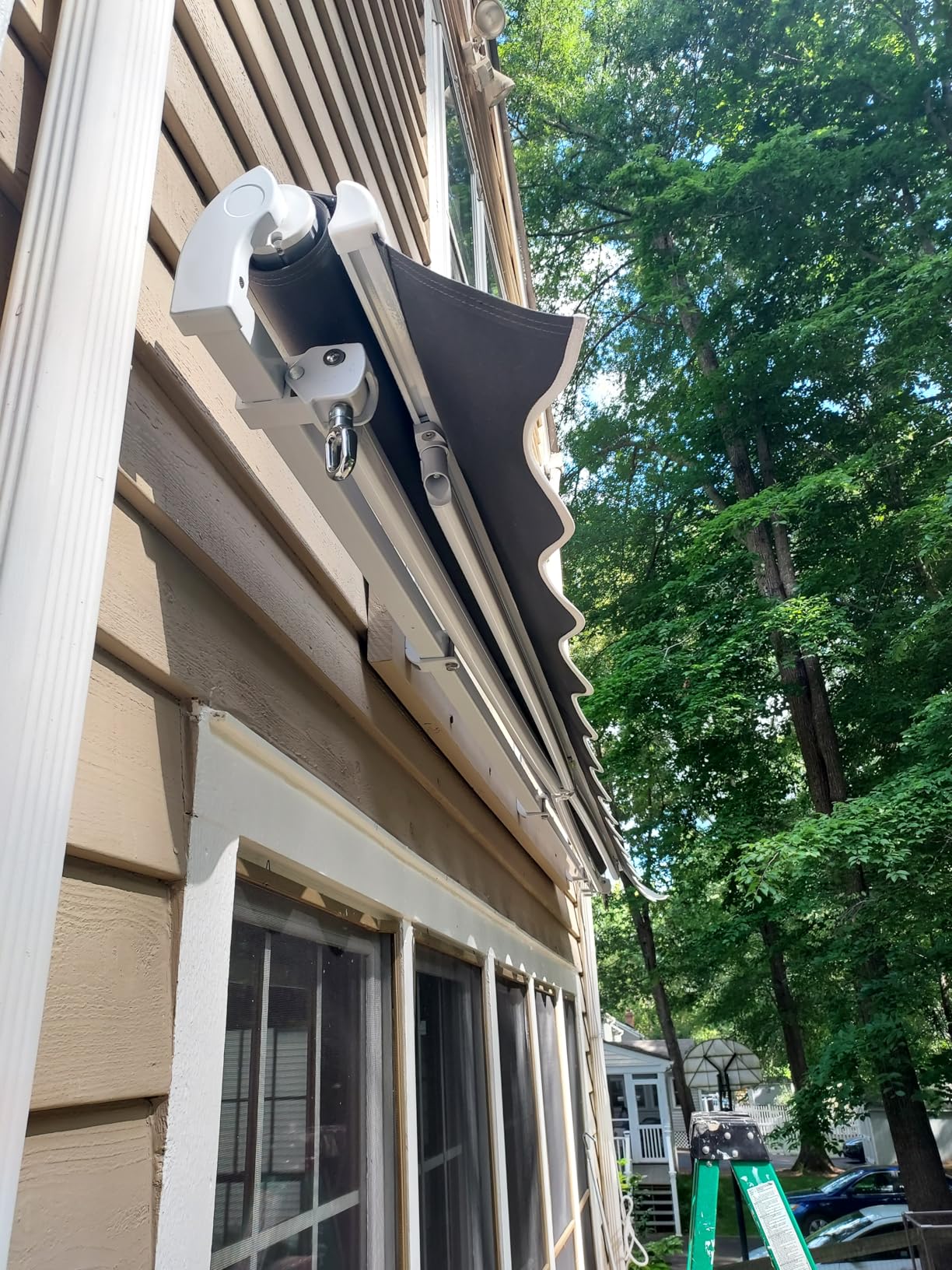 Paramondo 11.5'x9.8' Patio Awning Retractable Fully Assembled, Motorized Sunshade Shelter Outdoor Deck Canopy Balcony Awning Cover - 100% Solution-Dyed European Acrylic Aluminum Frame, Charcoal Grey customer photo 2