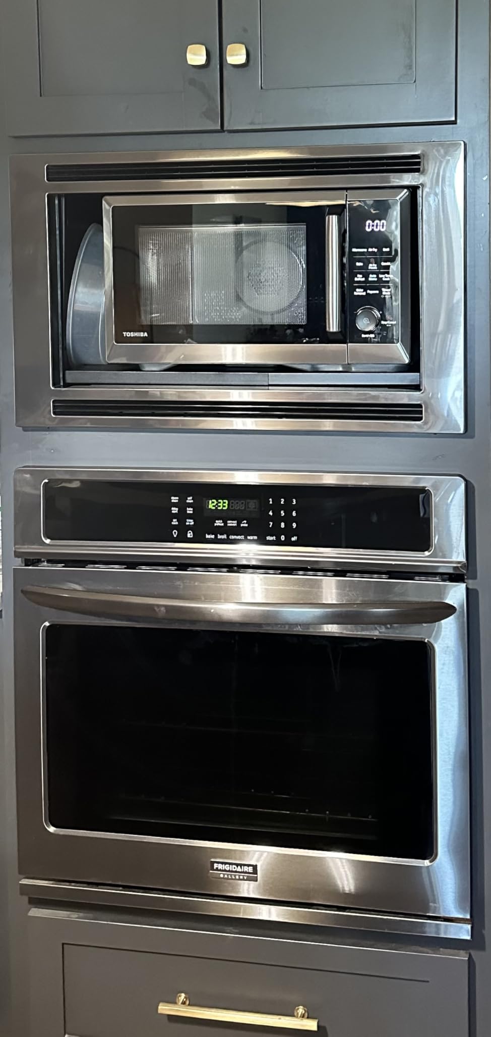 TOSHIBA ML-EM09PA(SS) Small Microwave Oven with 6 Auto Menus, Mute Function, LED Lighting, Countertop Microwave Perfect for Apartments, 0.9 Cu Ft, 10.6 Inch Removable Turntable, 900W, Stainless Steel customer photo 2