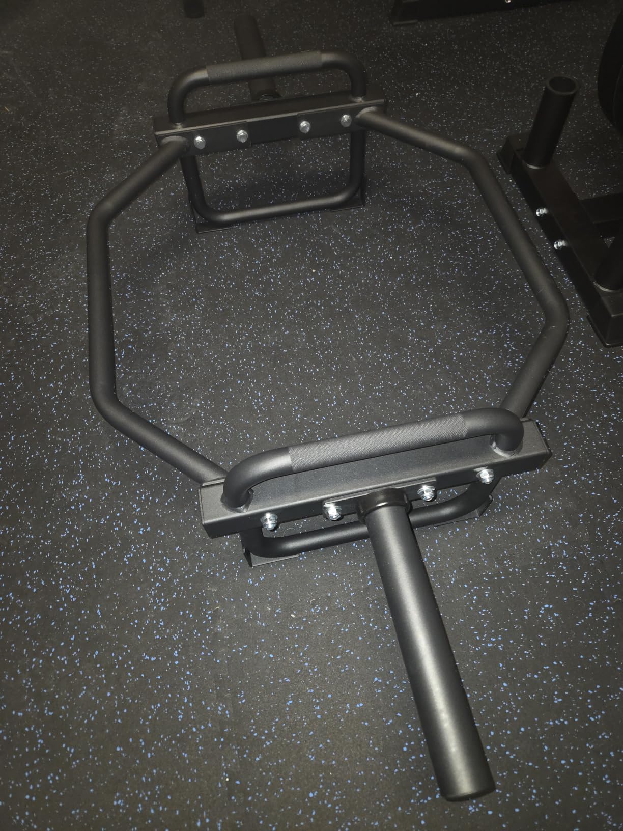 Amazon Basics Olympic Deadlift Hex Trap Bar, 2