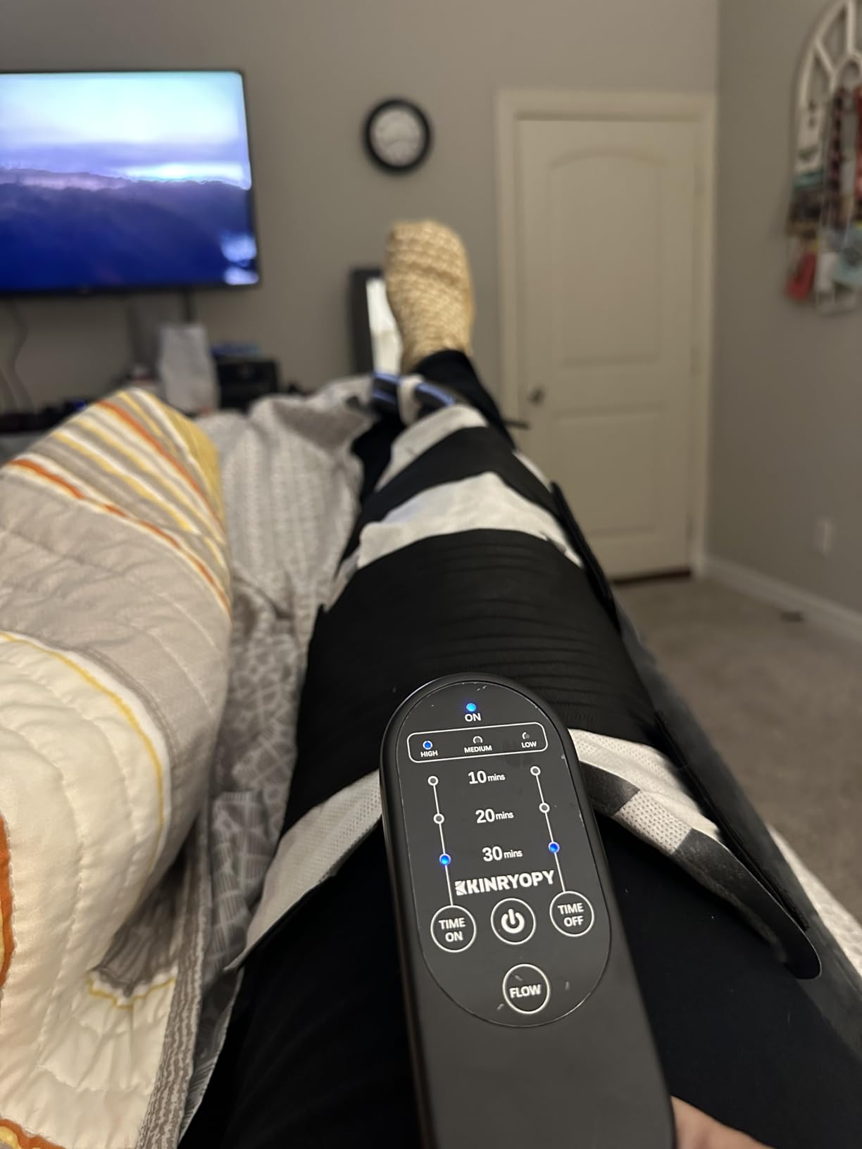 Cold Therapy Machine with Programmable Timer, Portable Ice Machine for Knee After Surgery, Knee Replacement Recovery System, Cryotherapy Pain Relief w/Compression Pad for Shoulder, Hip and Ankle customer photo 1