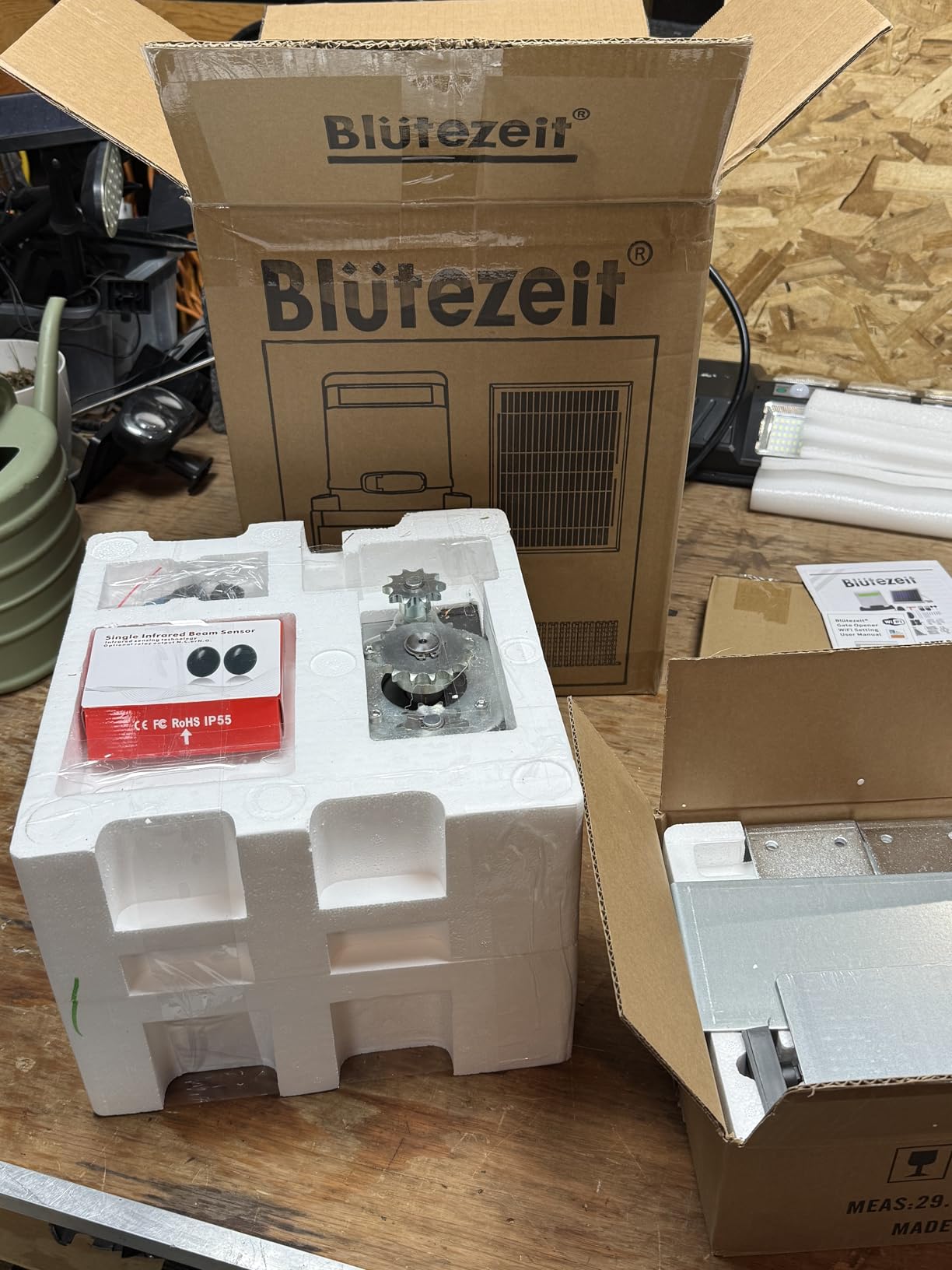 Blütezeit 1400lb Solar Sliding Gate Opener, Automatic Chain Drive Gate Motor with WiFi Control | Backup Battery | IR Sensor & 2 Remotes for Driveway Gates (Solar Panel Included) customer photo 1