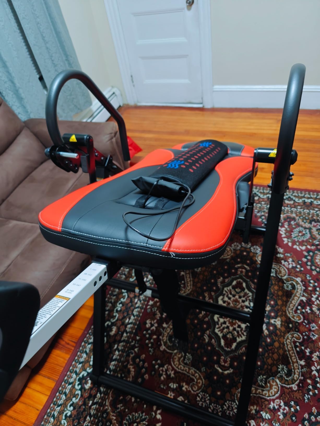 YOLEO Inversion Table Massage & Heat Inversion Table 2025 New Inversion Table for Back Pain Relief Equipment w/Remote Control, Reversible Ankle Holders, Heavy Duty up to 320lbs customer photo 1