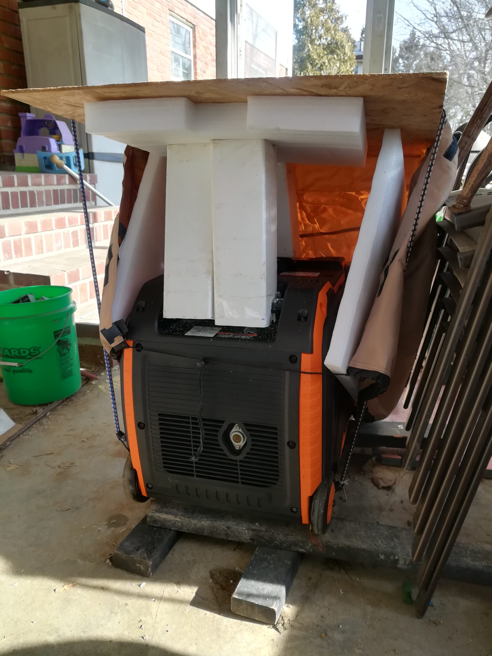 WEN 6800-Watt Dual Fuel RV-Ready Electric Start Portable Inverter Generator with Fuel Shut Off and CO Watchdog for Electric Vehicle Backup (DF680iX) customer photo 2