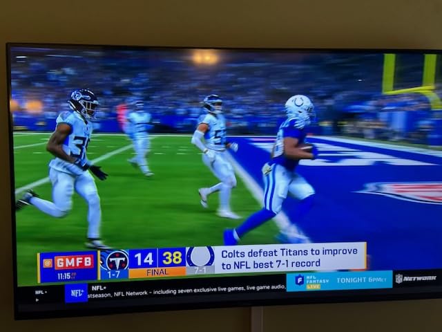 Roku Smart TV - 55-Inch Pro Series, Mini-LED TV - RokuTV with Backlit Voice Remote Pro - Flat Screen 4K QLED Television with 120Hz Refresh Rate & Dolby Vision IQ, Live News, Sports, Entertainment customer photo 2