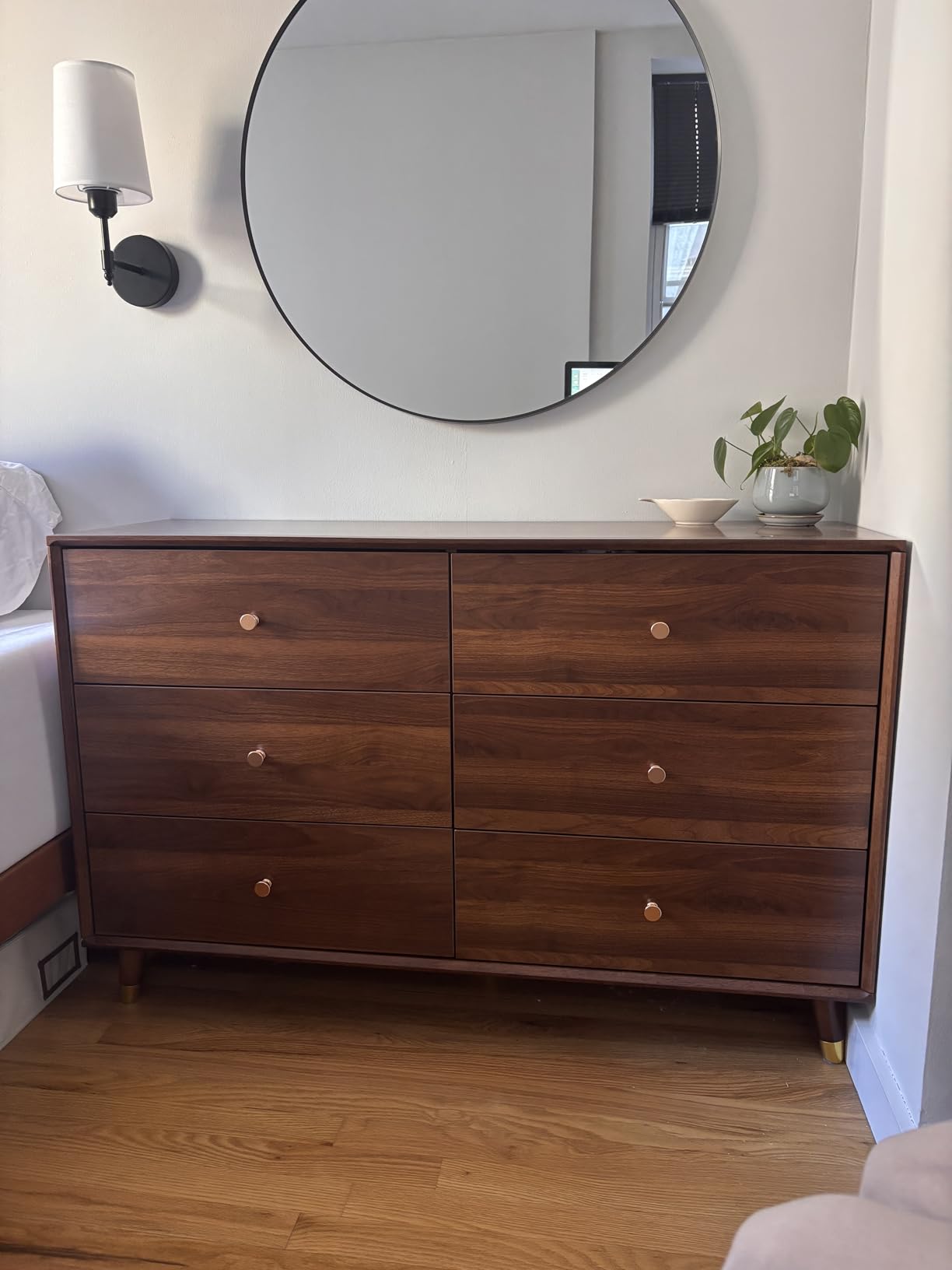 Messenya Mid Century Modern 6-Drawer Dresser, 55 Inch Wide Solid Wood Frame Chest, Walnut Finish, Beveled Design, Heavy-Duty Drawer Glides, Storage Cabinet for Bedroom, Living Room, TV Stand customer photo 1