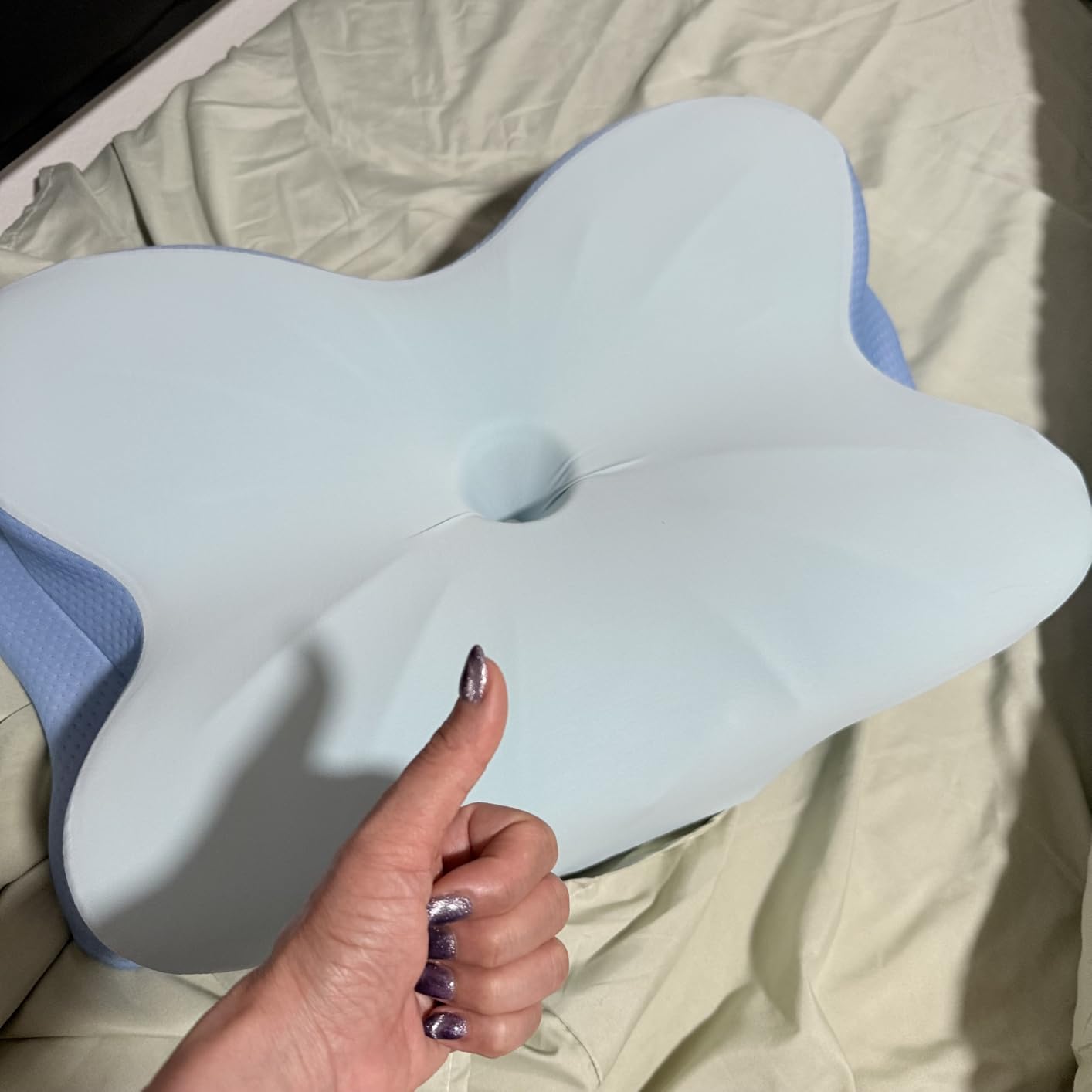 Derila Ergo Cervical Neck Pillow for Sleeping Pillow Contour Memory Foam Pillows for Back, Side Sleeper Pillows 21.25 x 14.17 x 4.72 inches customer photo 1