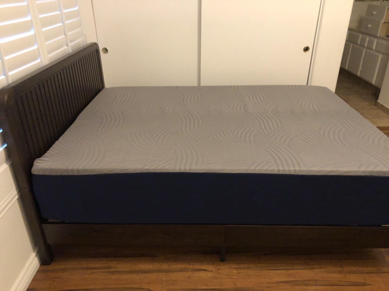 Sweetnight CoolNest Queen Mattress, 14 inch Cooling Queen Size Memory Foam Mattress for Cool Night Sleep, 5-Zone Ergo Support for Pressure Relief, Medium, CertiPUR-US Certified customer photo 1