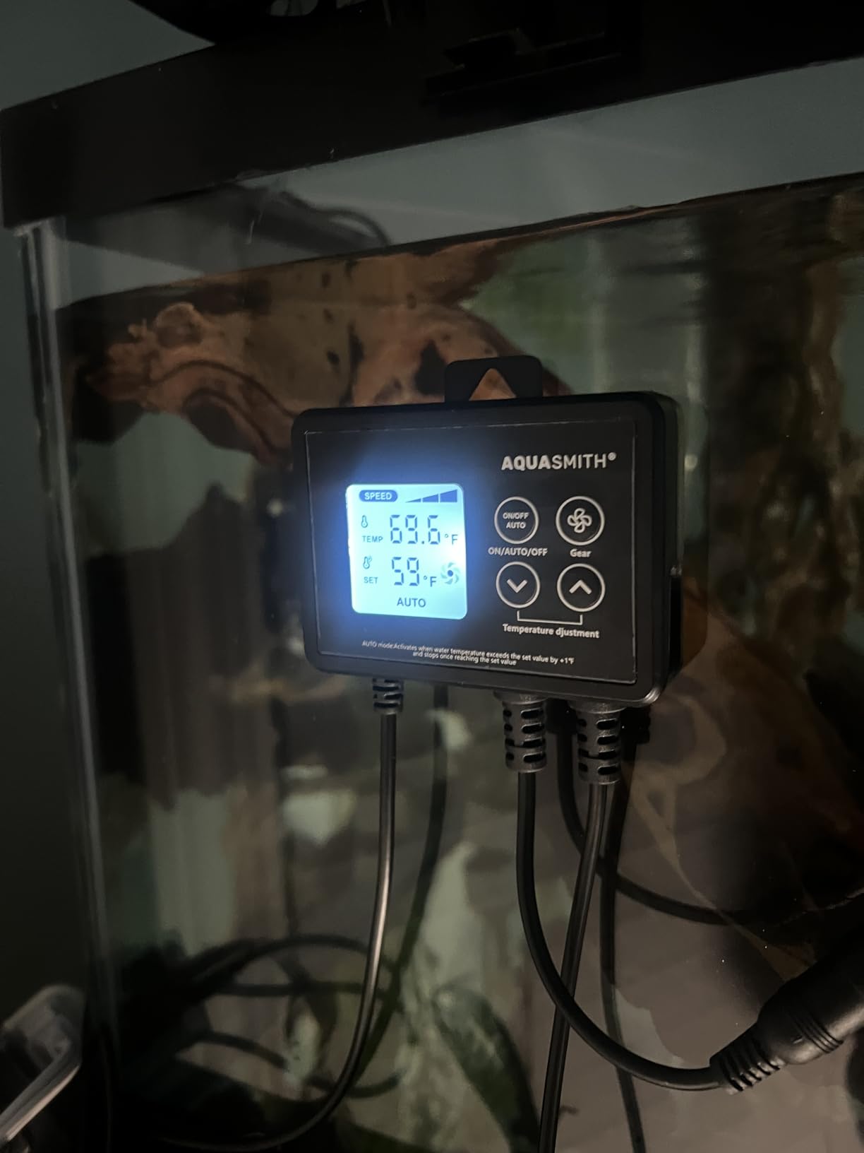 AQUASMITH Aquarium Chiller Fan,Fish Tank Cooler with Temperature Control,Minimum Setting 59℉,Auto Start/Stop,Refrigeration Effect 3-7℉,3-Speed Modes,for Axolotl Seawater Freshwater Coral Grass Tank customer photo 1