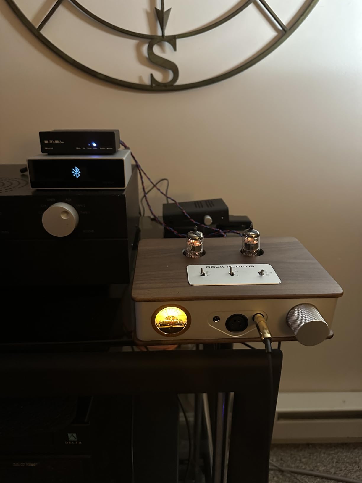 Douk Audio Tube Headphone Amp: for XLR, 4.4mm, 6.35mm HiFi Headphones, Stereo Preamplifier for Amplifiers, Speakers, Home Desktop Audio System, with VU Meter & German Valvo Vacuum Tubes (E2) customer photo 1