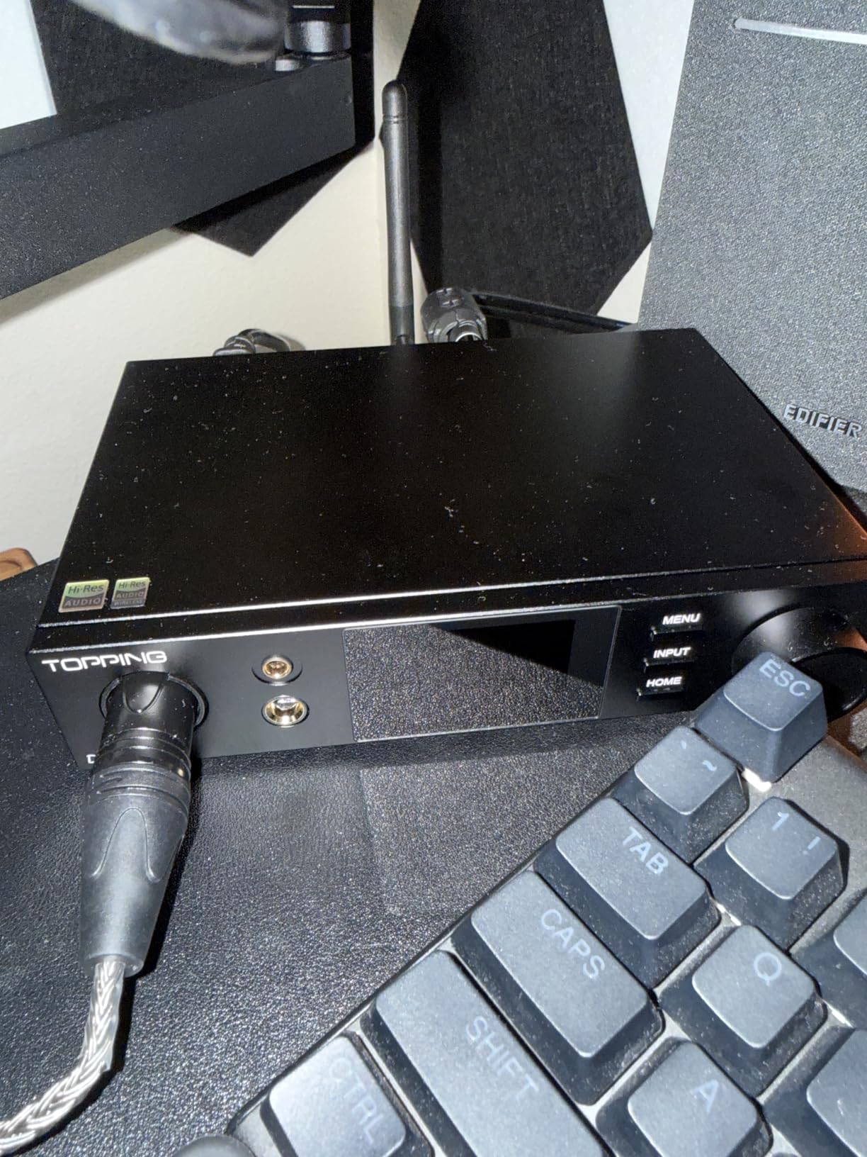 DX5 II Hi-Res DAC & Headphone Amp Combo - Dual ES9039Q2M, X-Hybrid Amp, 10-Band PEQ, LDAC Bluetooth 5.1, 4.4mm Balanced & 6.35mm Headphone Output, Preamp Mode, 12V Trigger (Black) customer photo 2