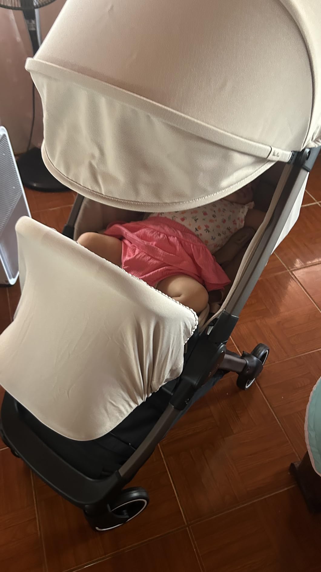 Silver Cross Clic Compact Travel Stroller (Latte) - Lightweight Baby Stroller for Airplane Travel - One-Hand Fold, Lie-Flat Infant & Toddler Seat - Birth to 55 lb customer photo 1