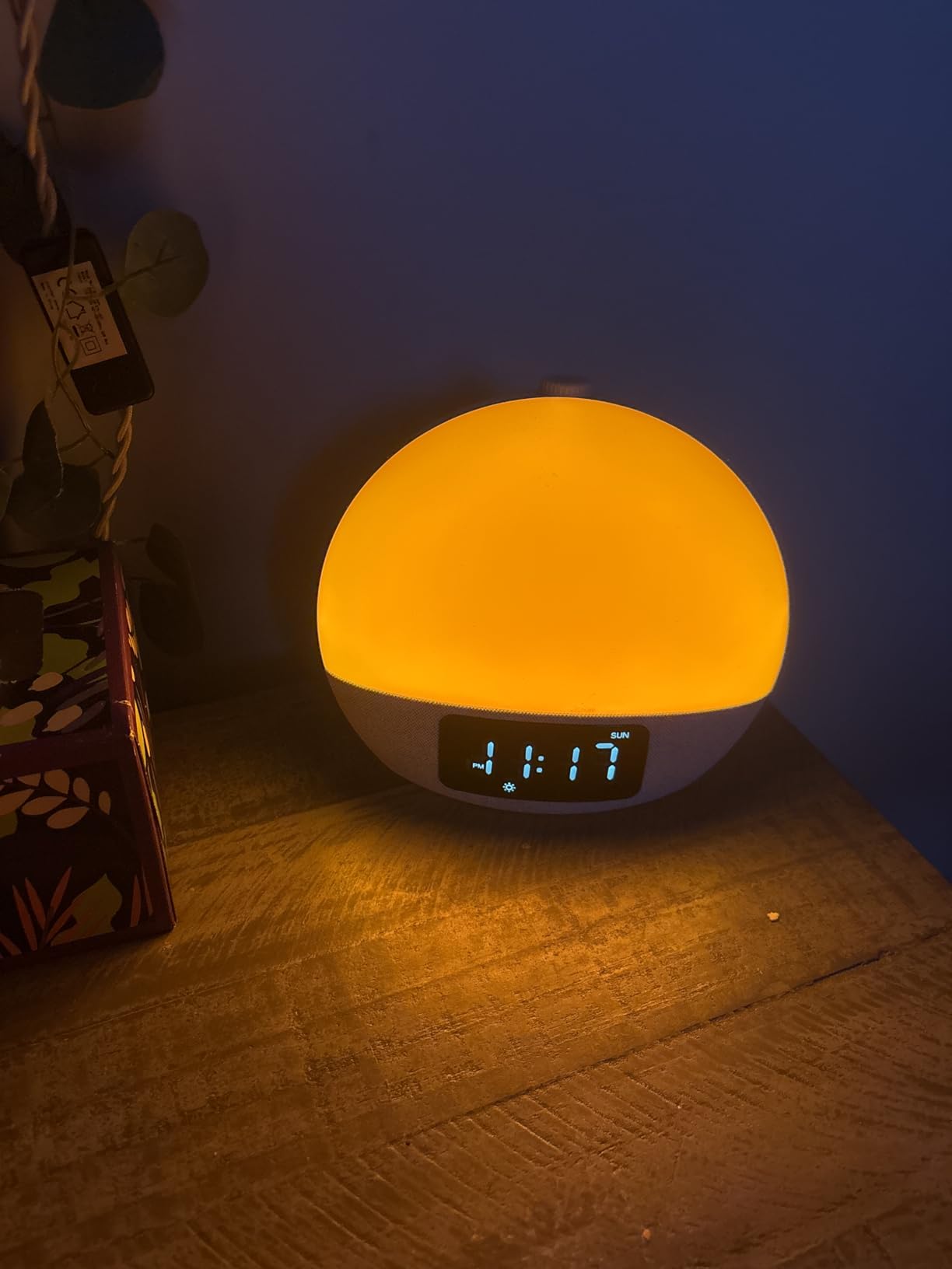 Geuuap Sunrise Alarm Clock White Noise Sound Machine for Bedroom | Natural Wake-Up Light with 30 Soothing Sleep Aids, Bluetooth Speaker, Dimmable Clock, Screen-Free Design for Baby Adults Kids-Khaki customer photo 1
