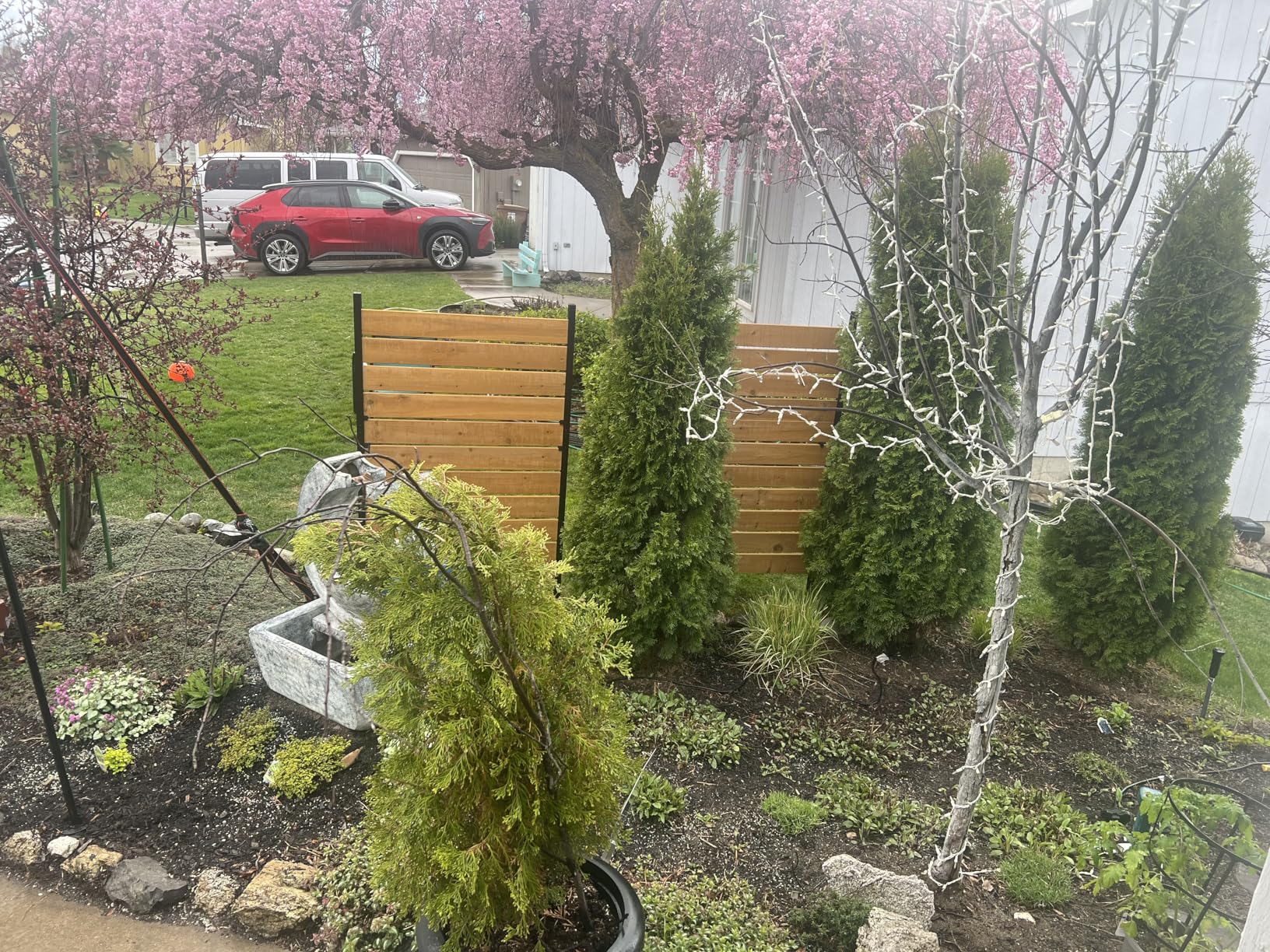 6ft H x 3.1ft W (1 Panel) No Dig Enclo Aspen Charcoal Wood Privacy Screen, Decorative Patio Privacy Screen, Great to Hide Trash Cans, Outdoor Privacy Fence Panel, Air Conditioner Fence, EC18042 customer photo 1