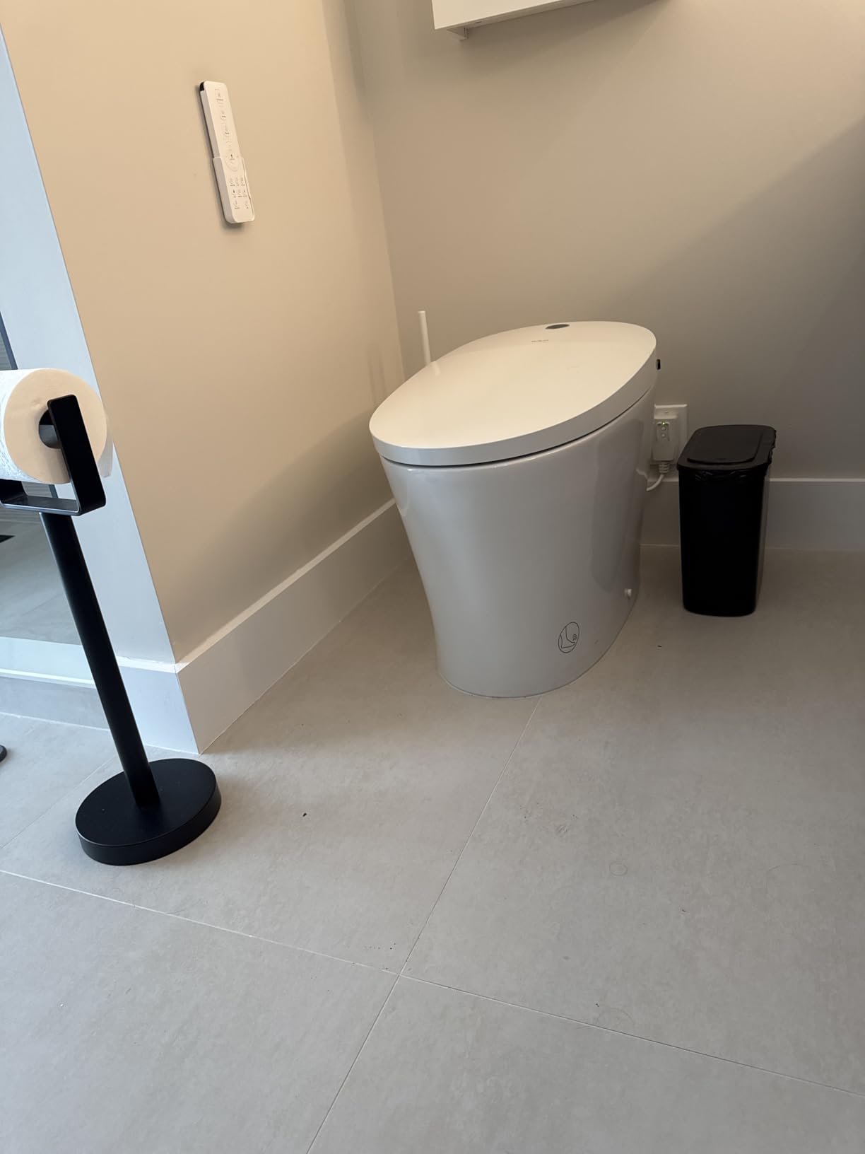 EPLO Smart Toilet Bidet with Tank, Foam Shield, 1000g MaP Powerful Flush, Blackout Flush, Dual Auto Flush, Heated Seat, Air Dryer, Modern Elongated Japanese One Piece Bidet for Small Bathrooms E18 customer photo 2
