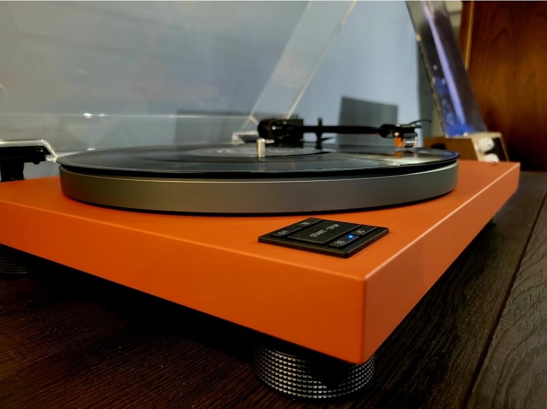Technics Turntable, Premium Class HiFi Record Player with Coreless Direct Drive Motor and Bluetooth, Stable Playback, Audiophile-Grade Cartridge and Precision Tonearm, Dustcover Included - SL-40CBT-H customer photo 1