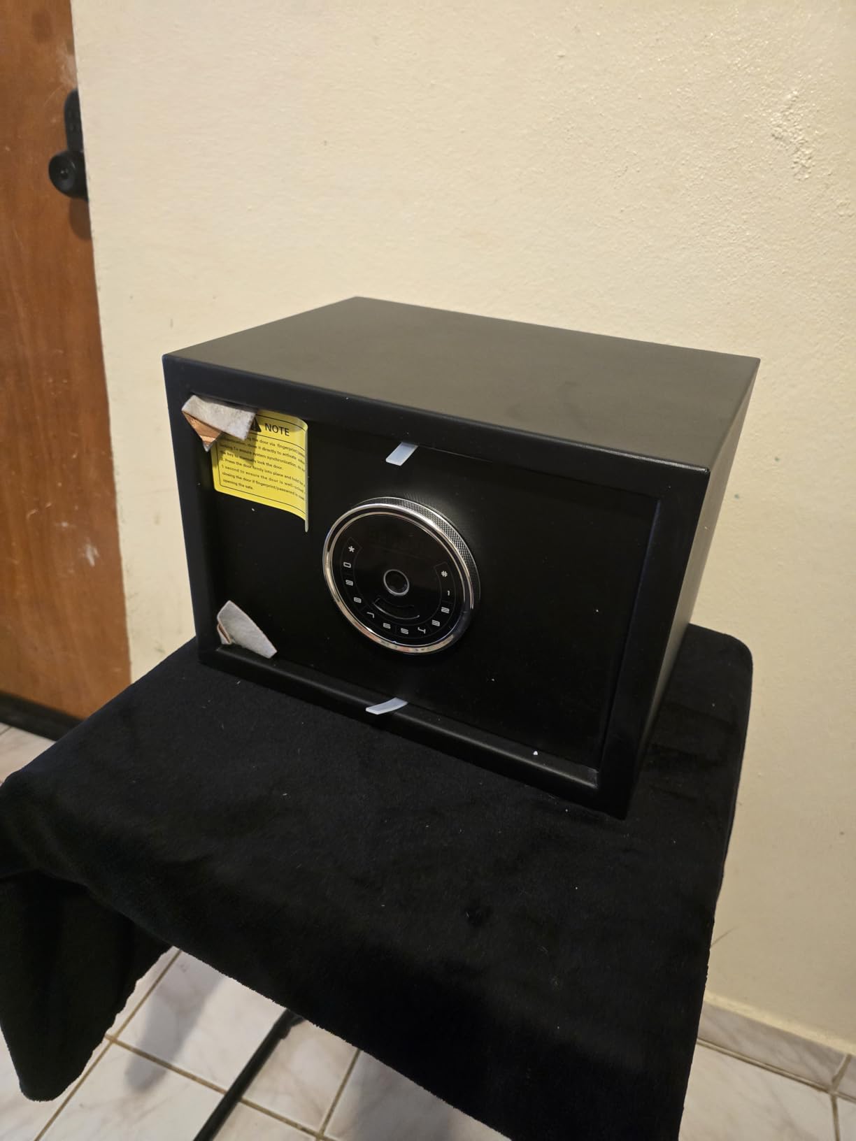 BlackSmith Home Biometric Safe 1.0 Cubic Feet Auto-Open Fingerprint Safe with Backlit Keypad Triple Alarm Security Wall Mount Lock Box for Jewelry & Valuables customer photo 1