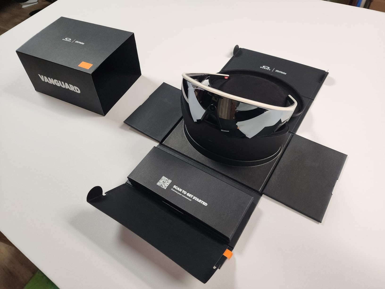Oakley | Meta Vanguard with Meta AI, Audio, Photo, Video Compatibility - White, Prizm Black customer photo 2
